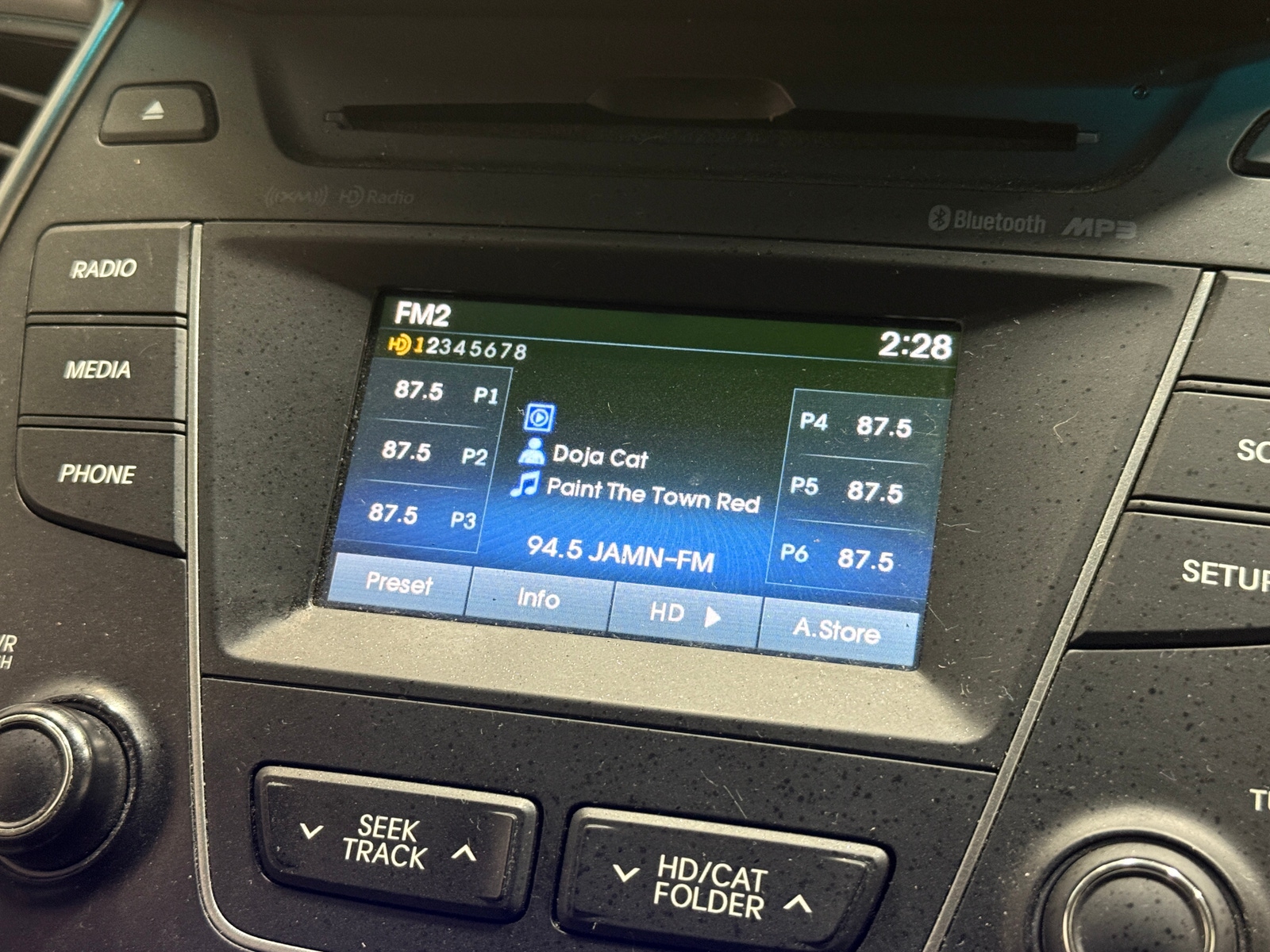 Thumbnail: 2015 Hyundai Santa Fe - 3