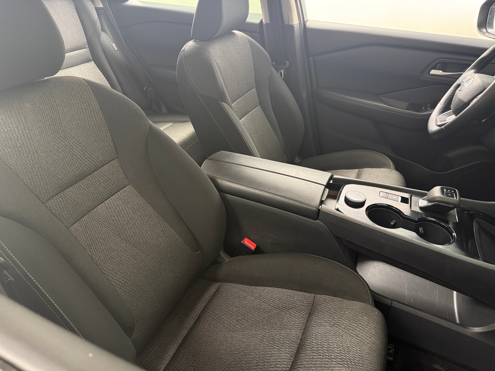 Thumbnail: 2025 Nissan Rogue - 2