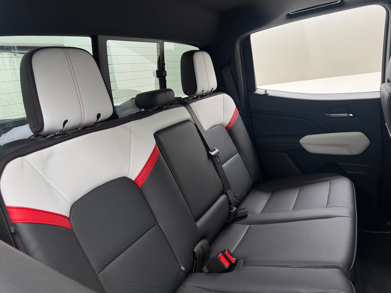 Thumbnail: 2024 GMC Canyon - 5