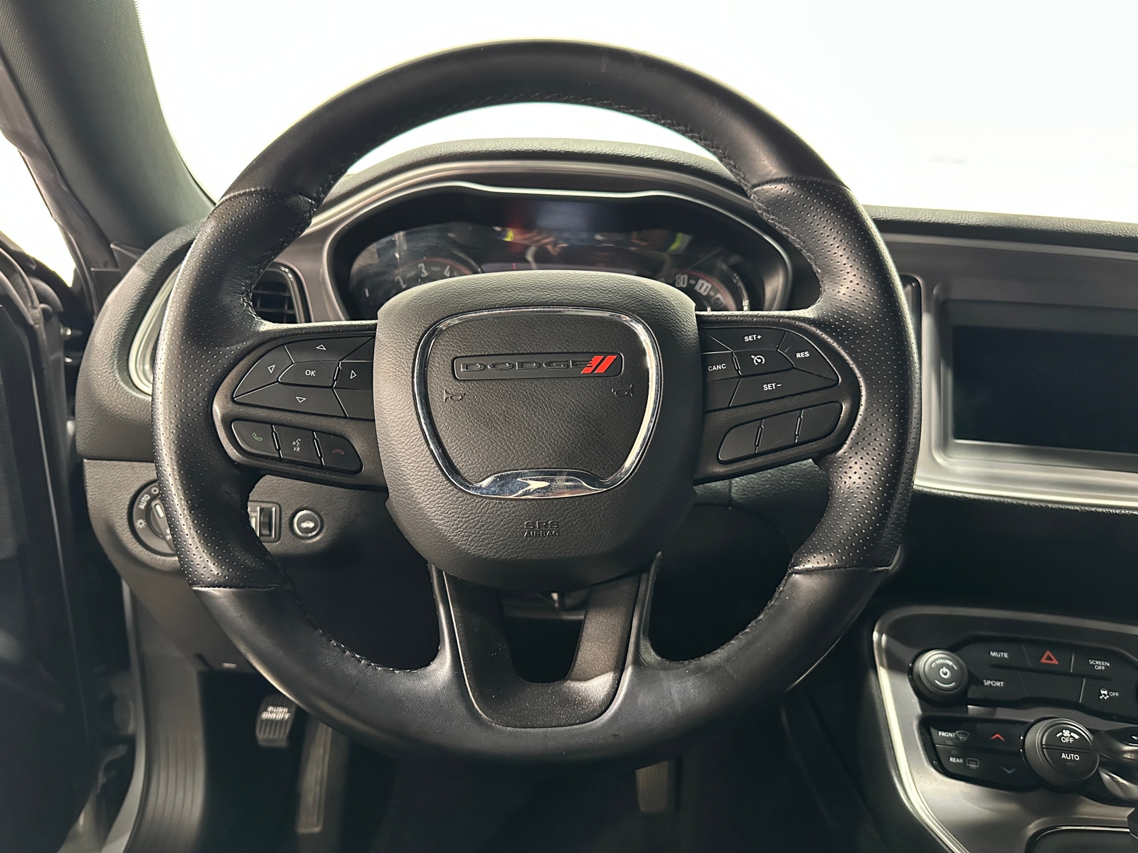 Thumbnail: 2022 Dodge Challenger - 4