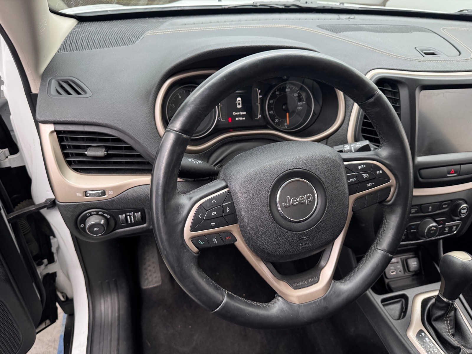 Thumbnail: 2016 Jeep Cherokee - 5