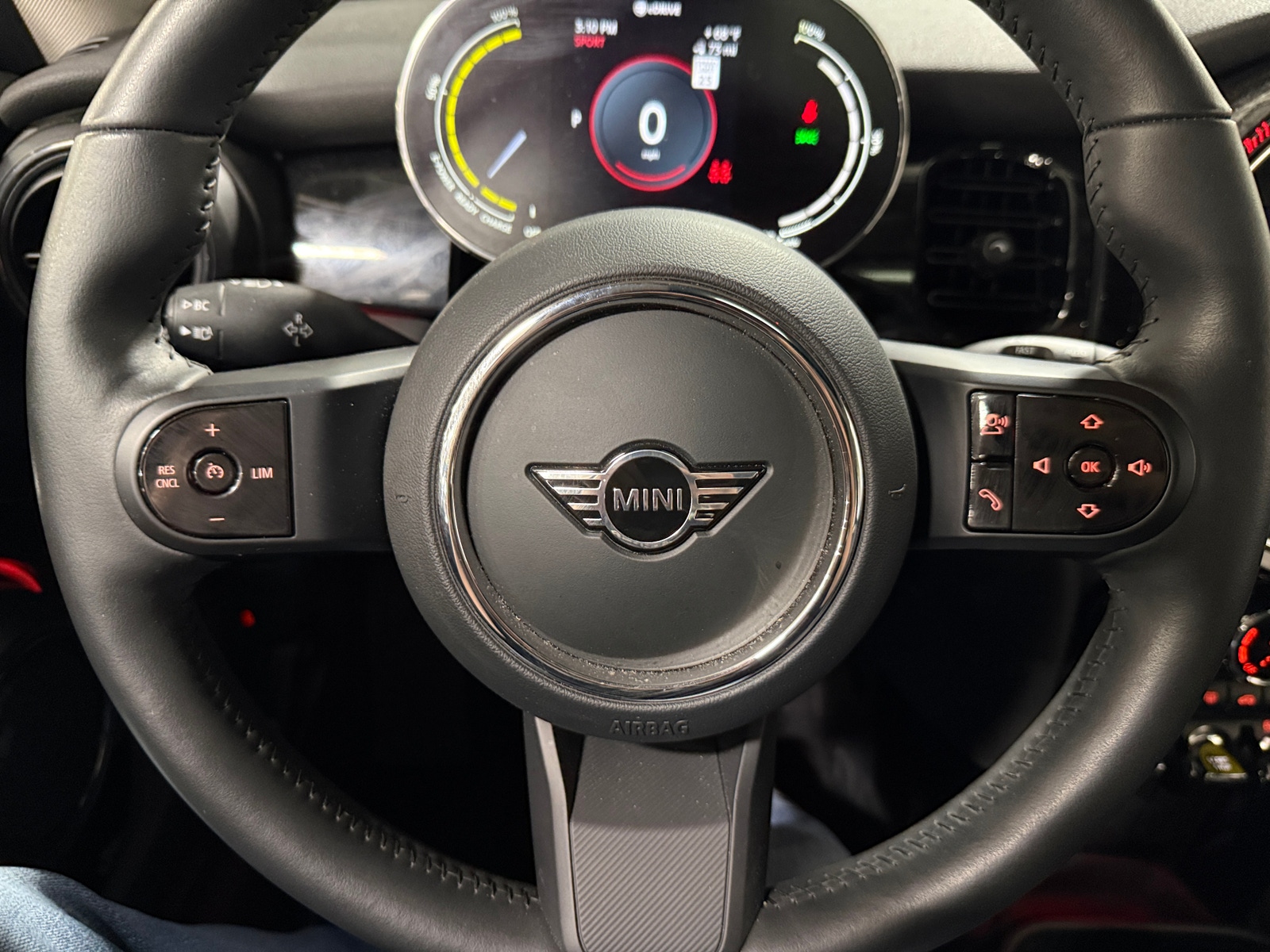 Thumbnail: 2024 MINI Cooper Hardtop - 4