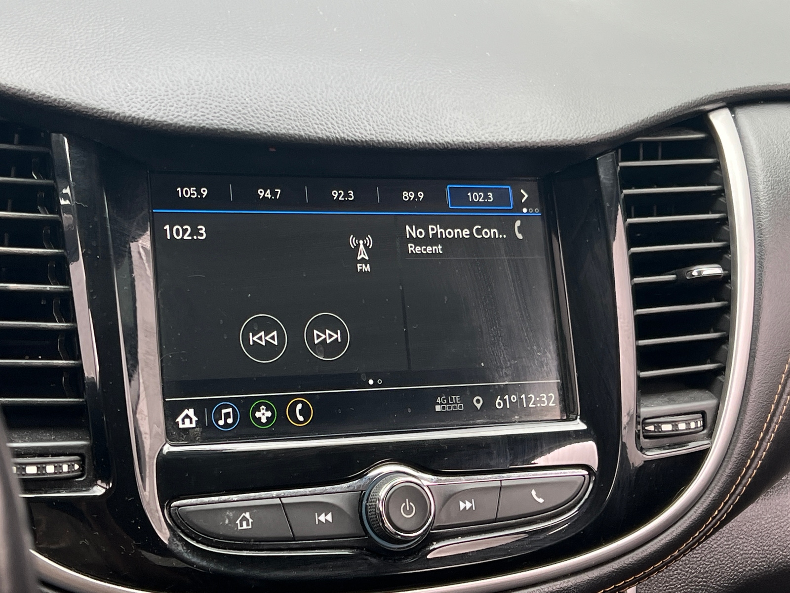 Thumbnail: 2019 Chevrolet Trax - 4