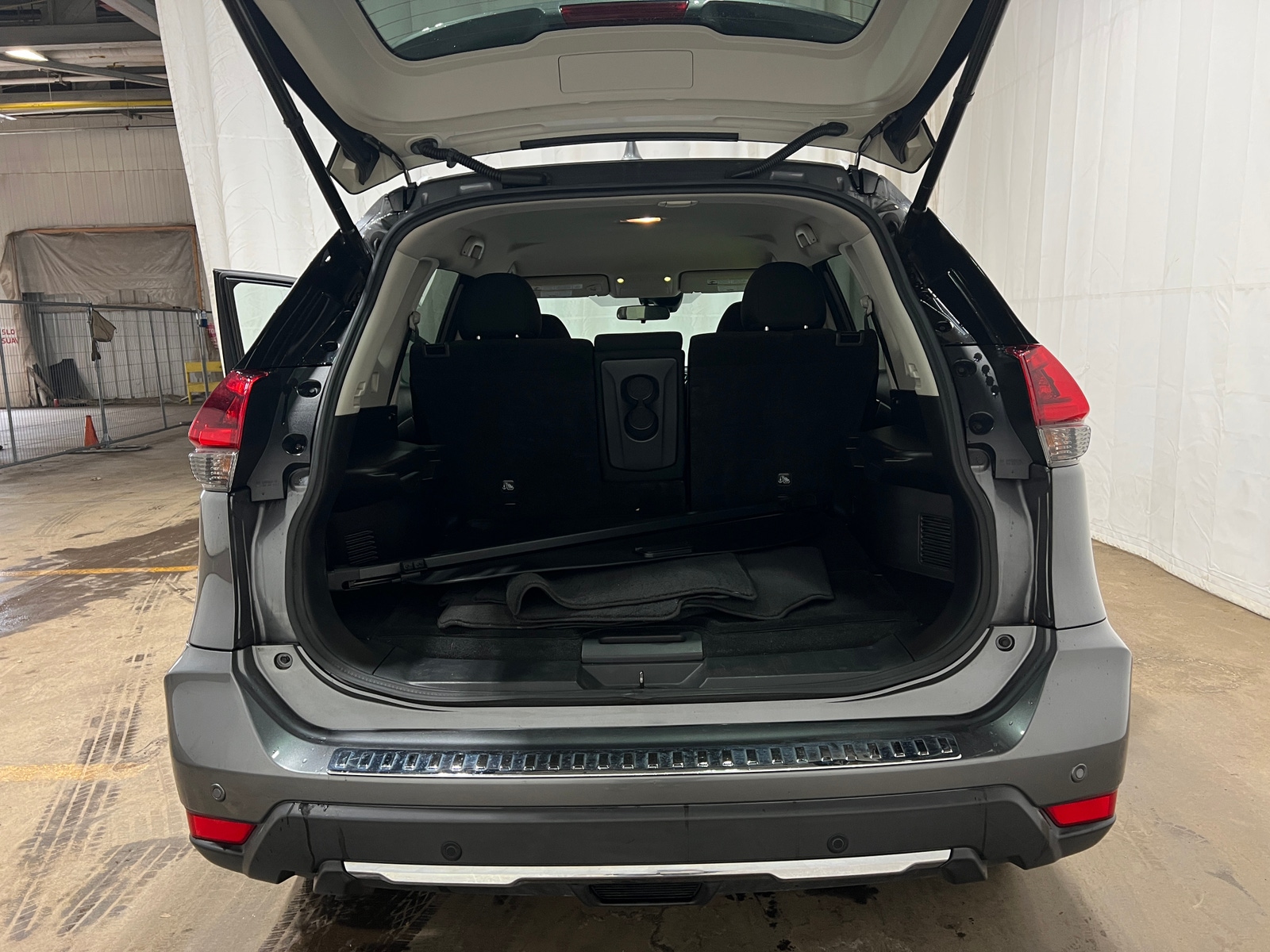 Thumbnail: 2019 Nissan Rogue - 7