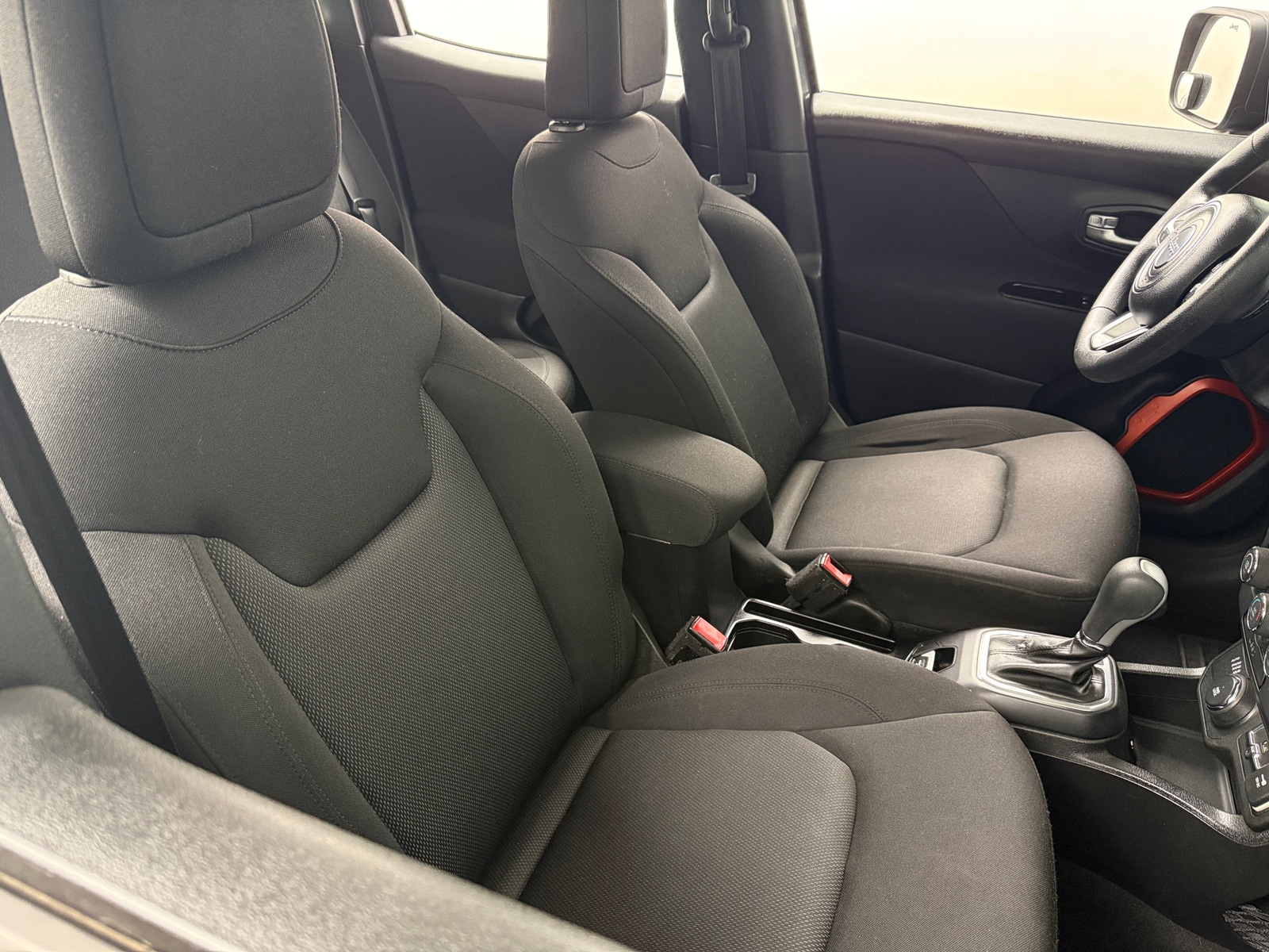 Thumbnail: 2018 Jeep Renegade - 2