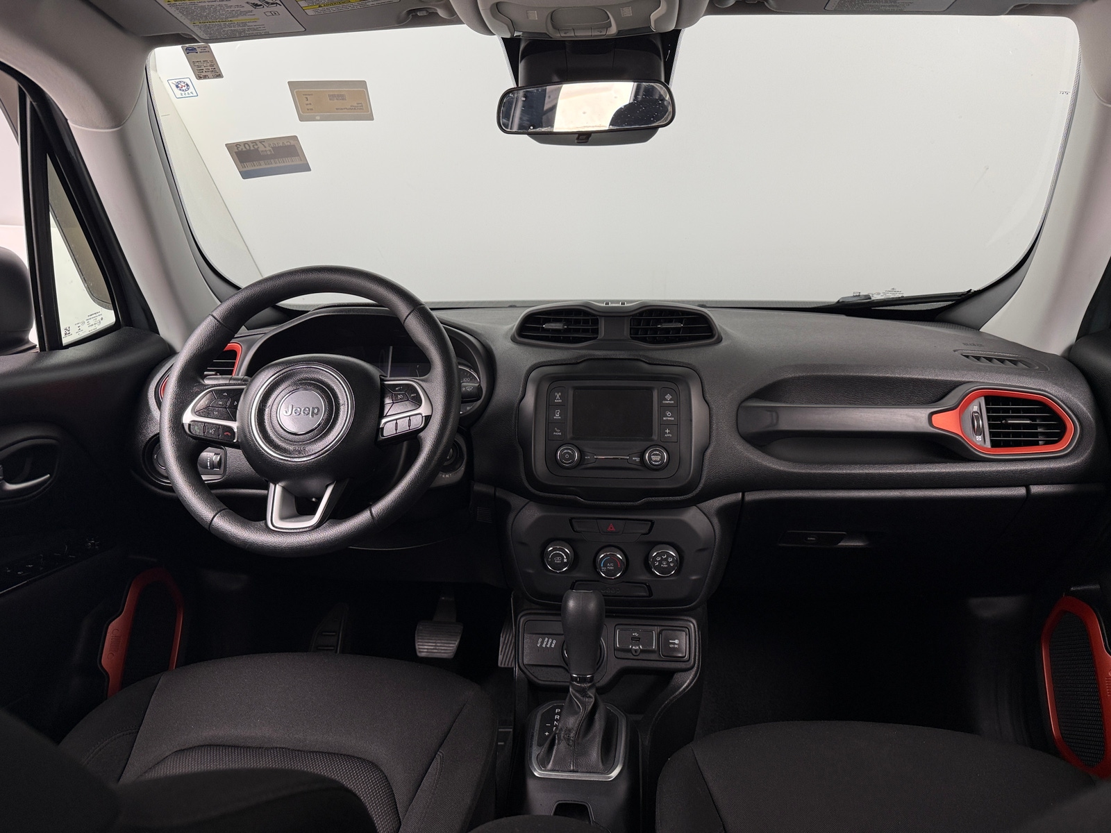 Thumbnail: 2018 Jeep Renegade - 3