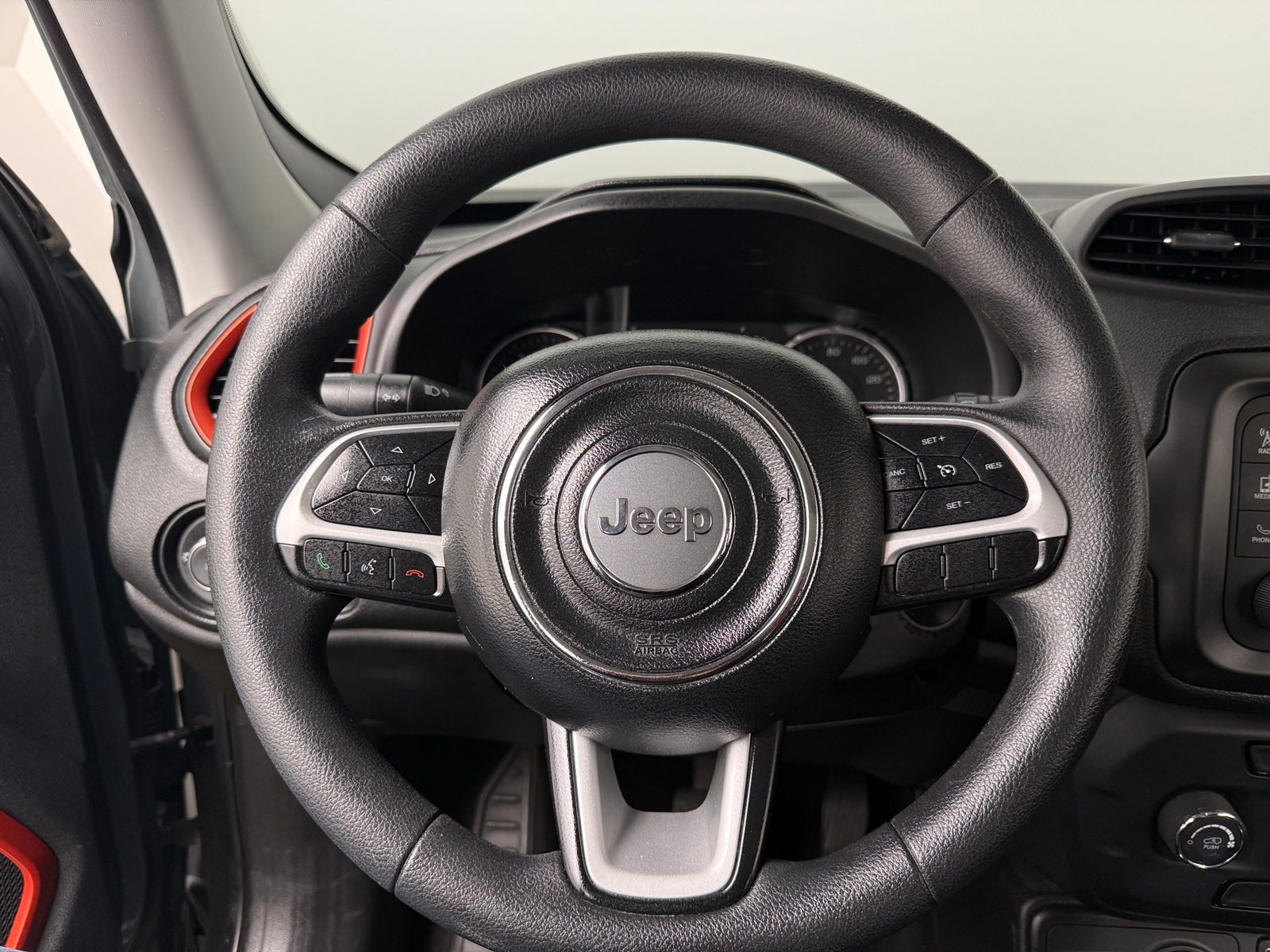 Thumbnail: 2018 Jeep Renegade - 5