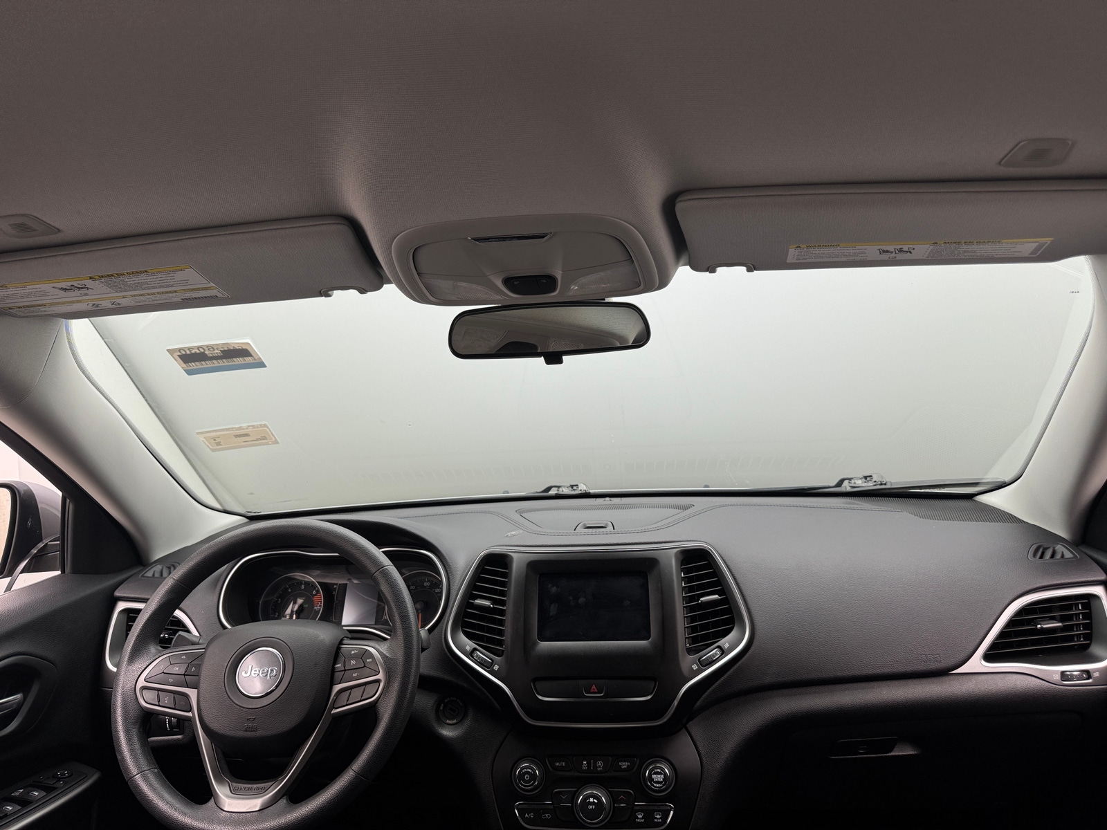 Thumbnail: 2019 Jeep Cherokee - 3