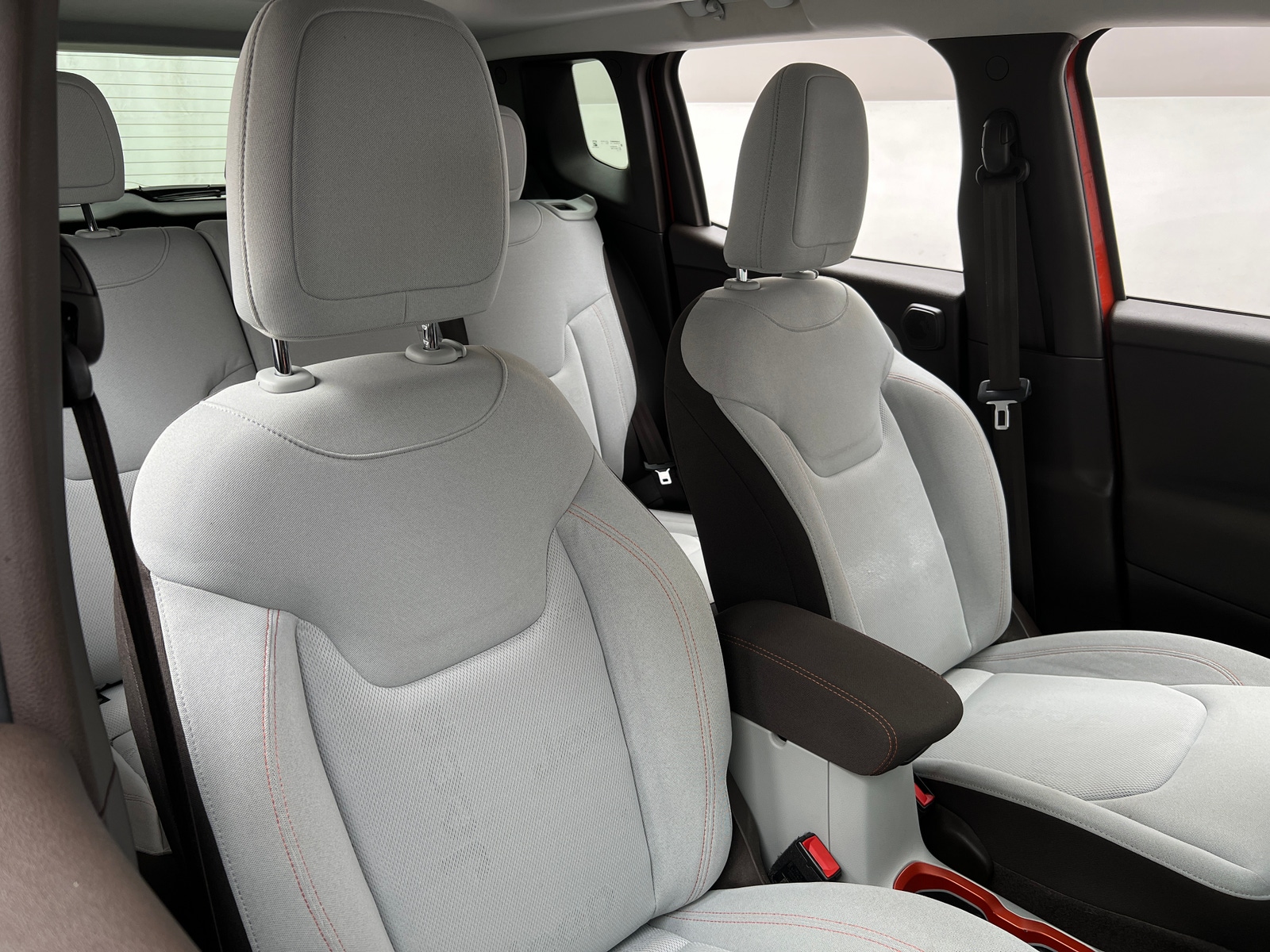 Thumbnail: 2016 Jeep Renegade - 2