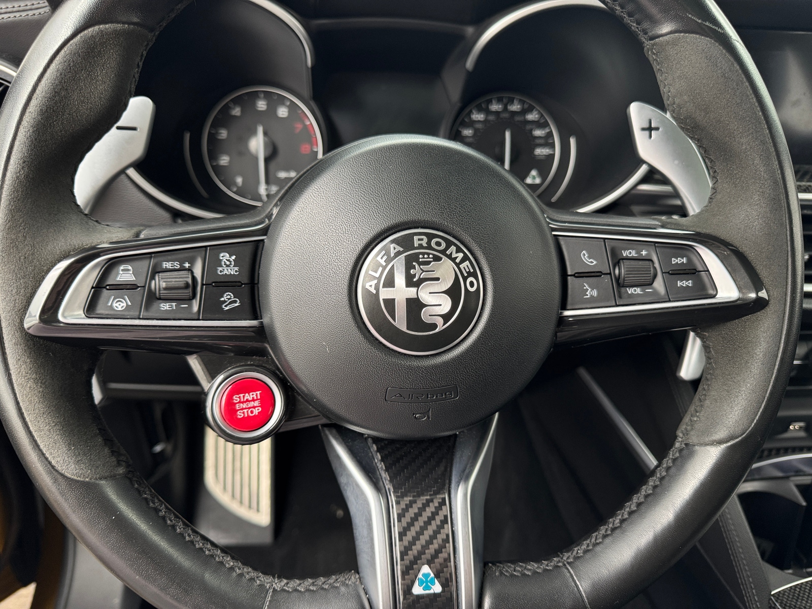 Thumbnail: 2022 Alfa Romeo Stelvio - 4