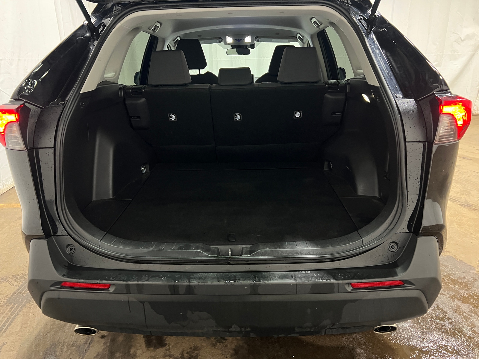 Thumbnail: 2025 Toyota RAV4 - 7