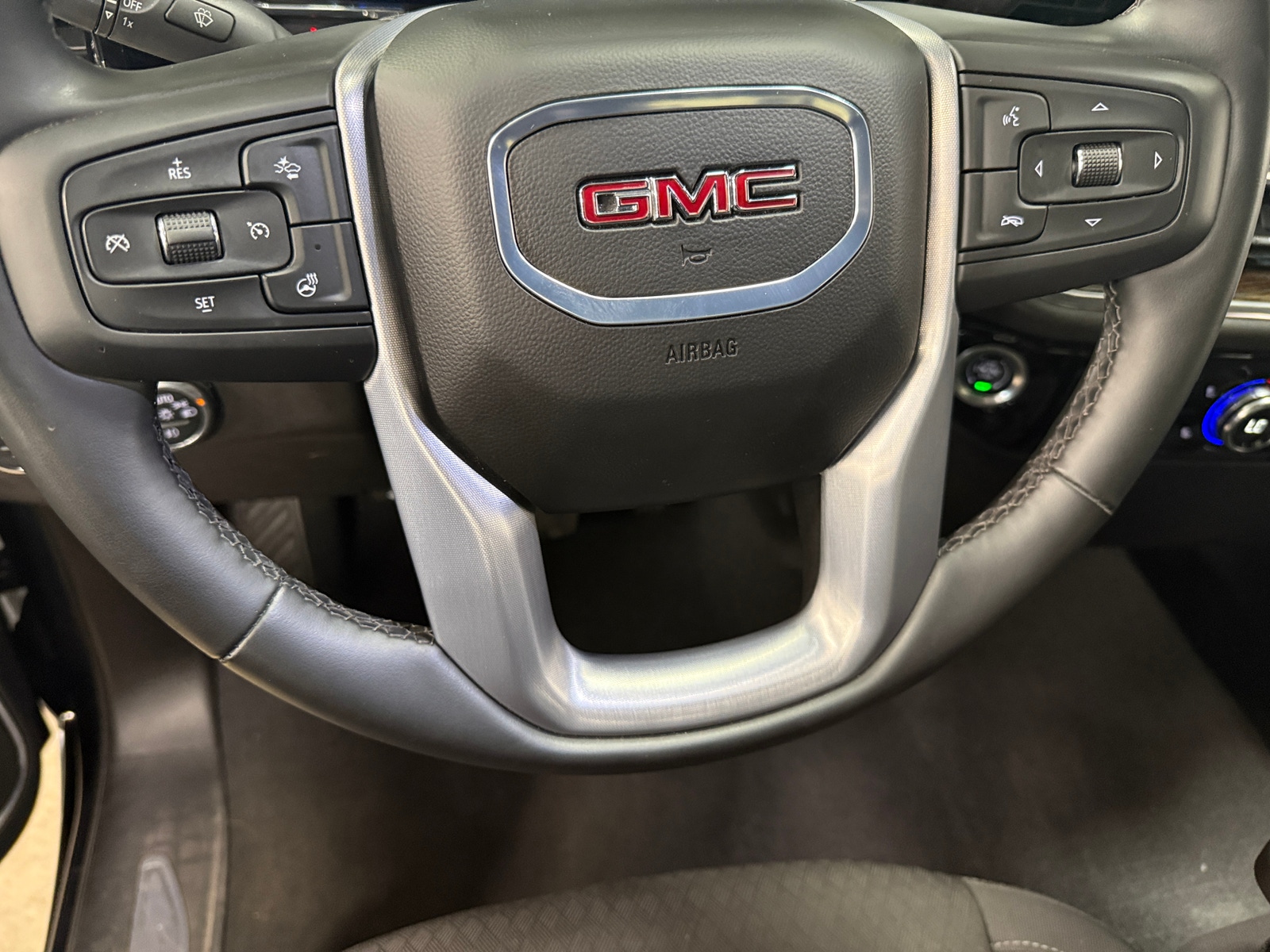 Thumbnail: 2025 GMC Sierra 1500 - 5