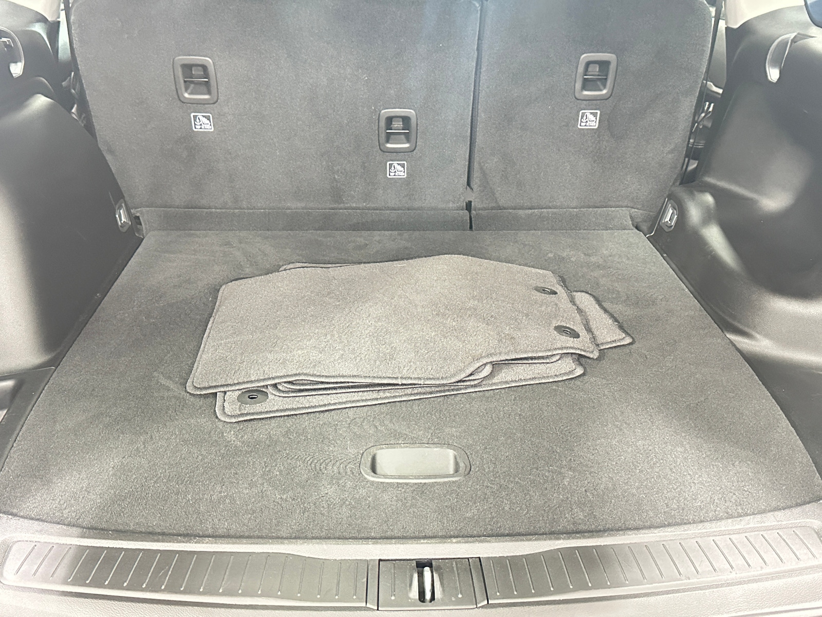 Thumbnail: 2023 Jeep Grand Cherokee - 6