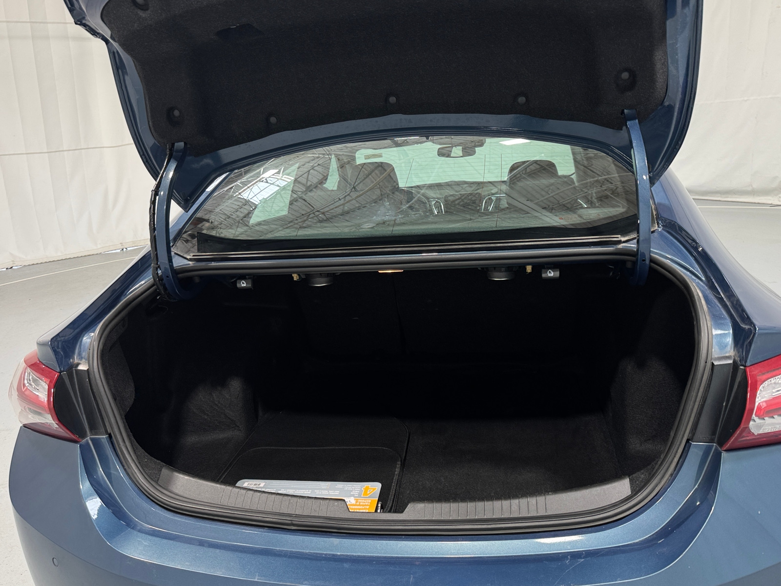 Thumbnail: 2024 Chevrolet Malibu - 6