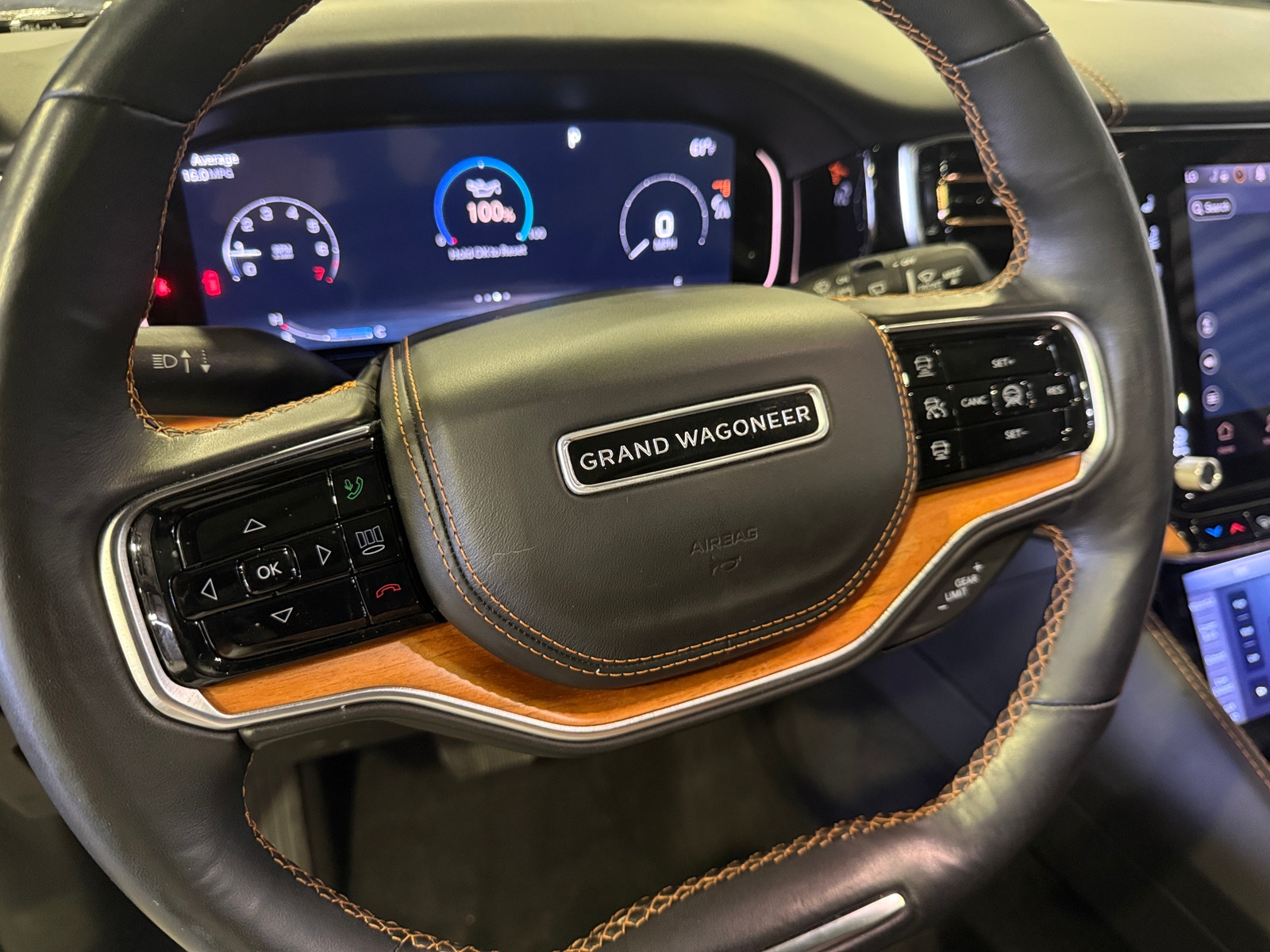 Thumbnail: 2022 Jeep Grand Wagoneer - 4