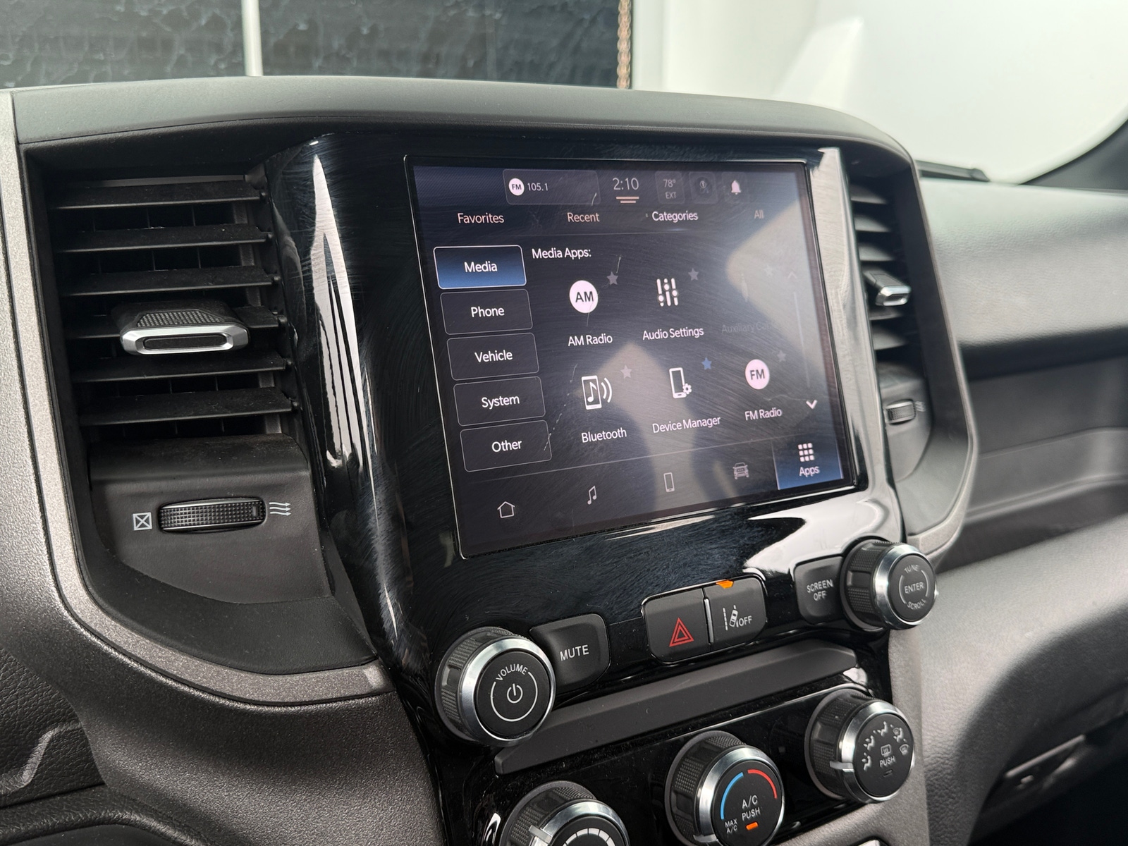 Thumbnail: 2025 RAM 1500 - 3