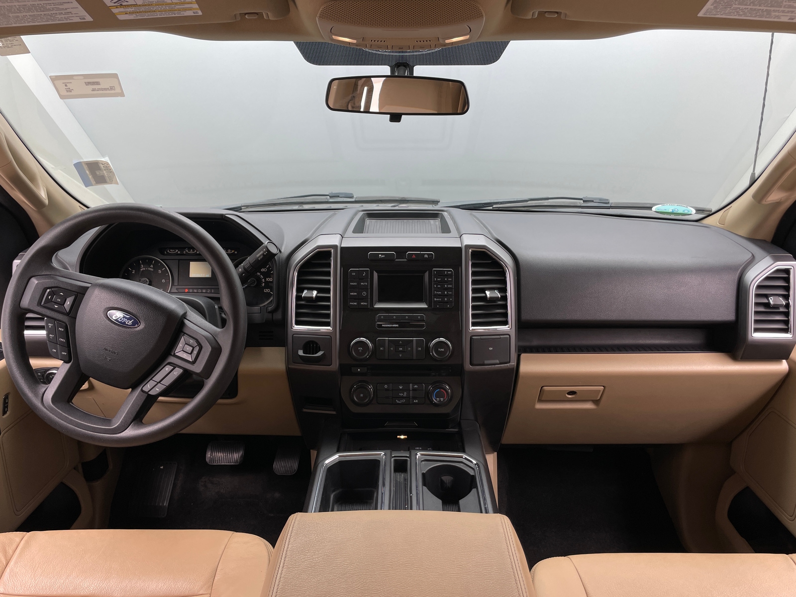 Thumbnail: 2015 Ford Econoline - 3