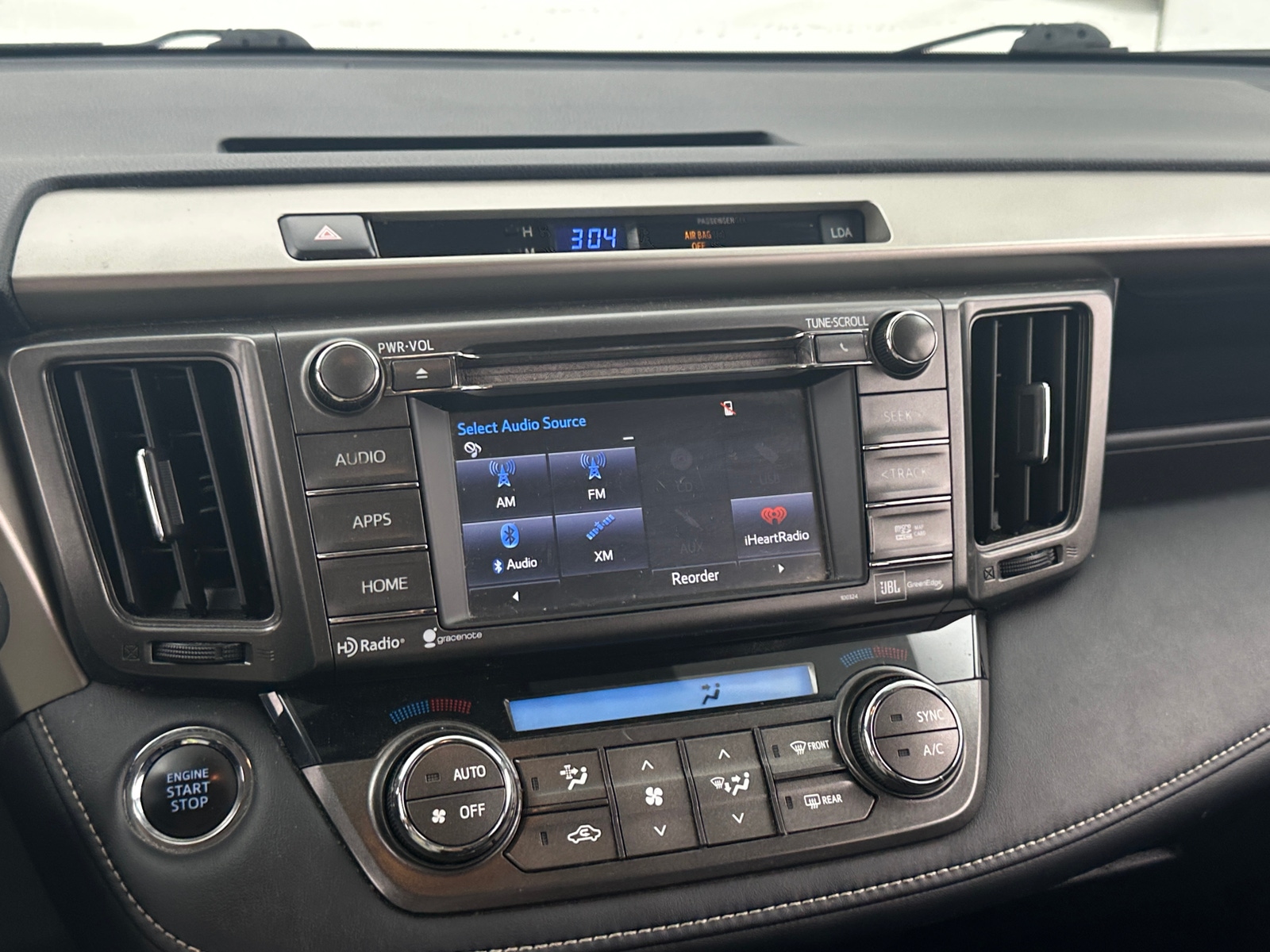 Thumbnail: 2015 Toyota RAV4 - 3