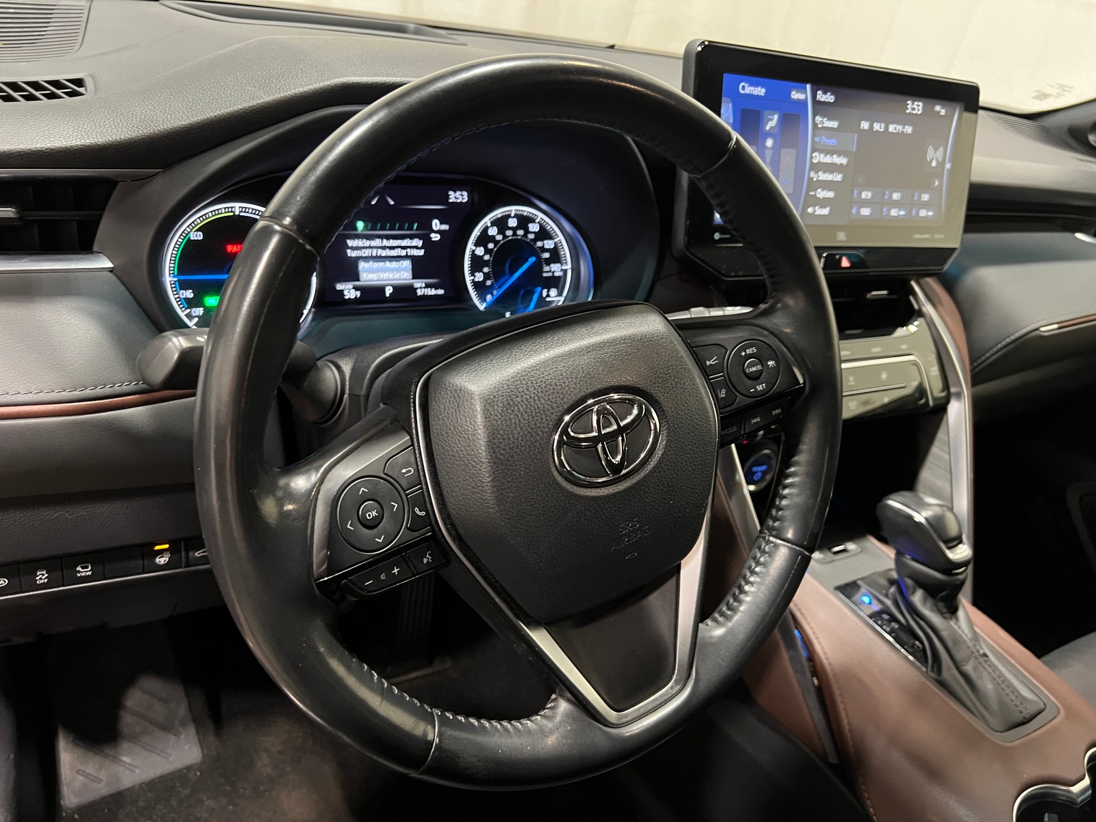 Thumbnail: 2021 Toyota Venza - 4