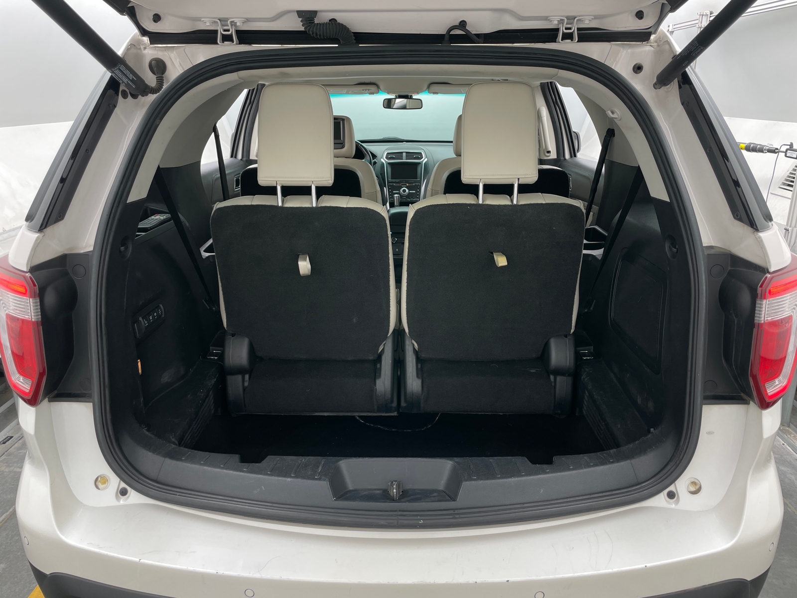 Thumbnail: 2017 Ford Explorer - 6