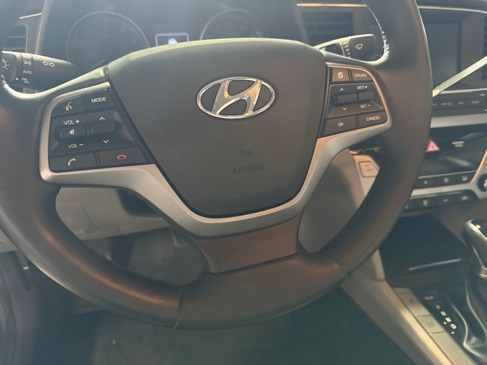 Thumbnail: 2018 Hyundai Elantra - 5