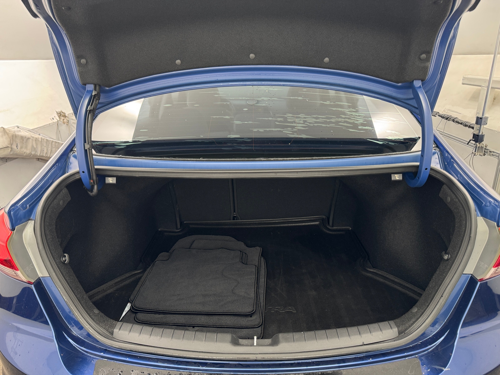 Thumbnail: 2018 Hyundai Elantra - 7