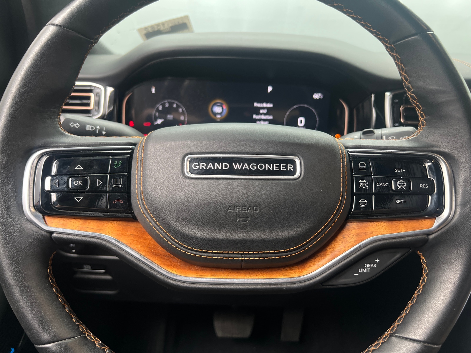 Thumbnail: 2022 Jeep Grand Wagoneer - 4