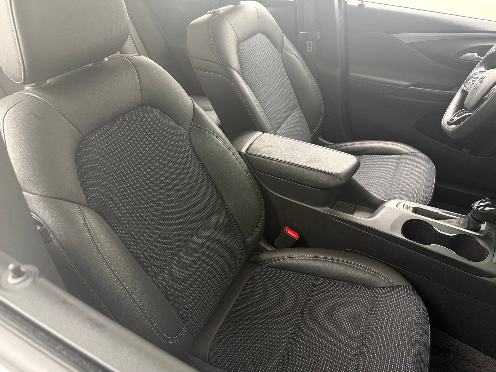 Thumbnail: 2025 Buick Envista - 2