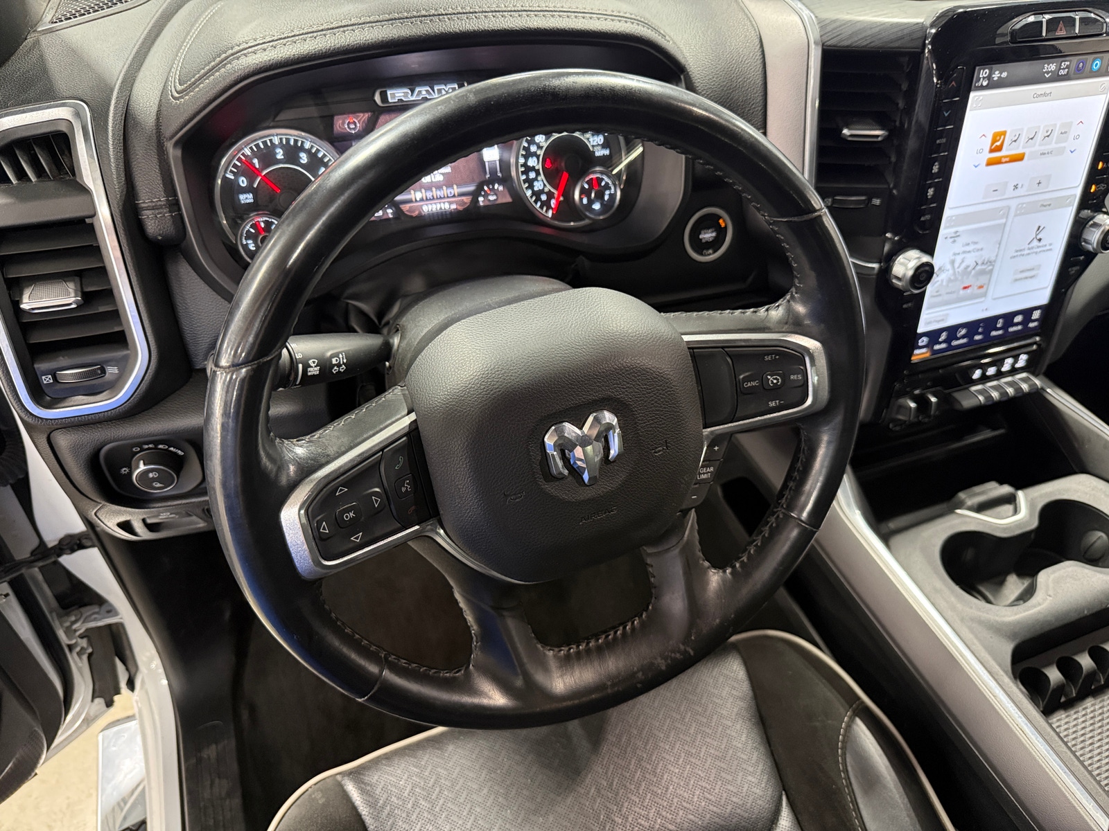 Thumbnail: 2023 RAM 1500 - 4