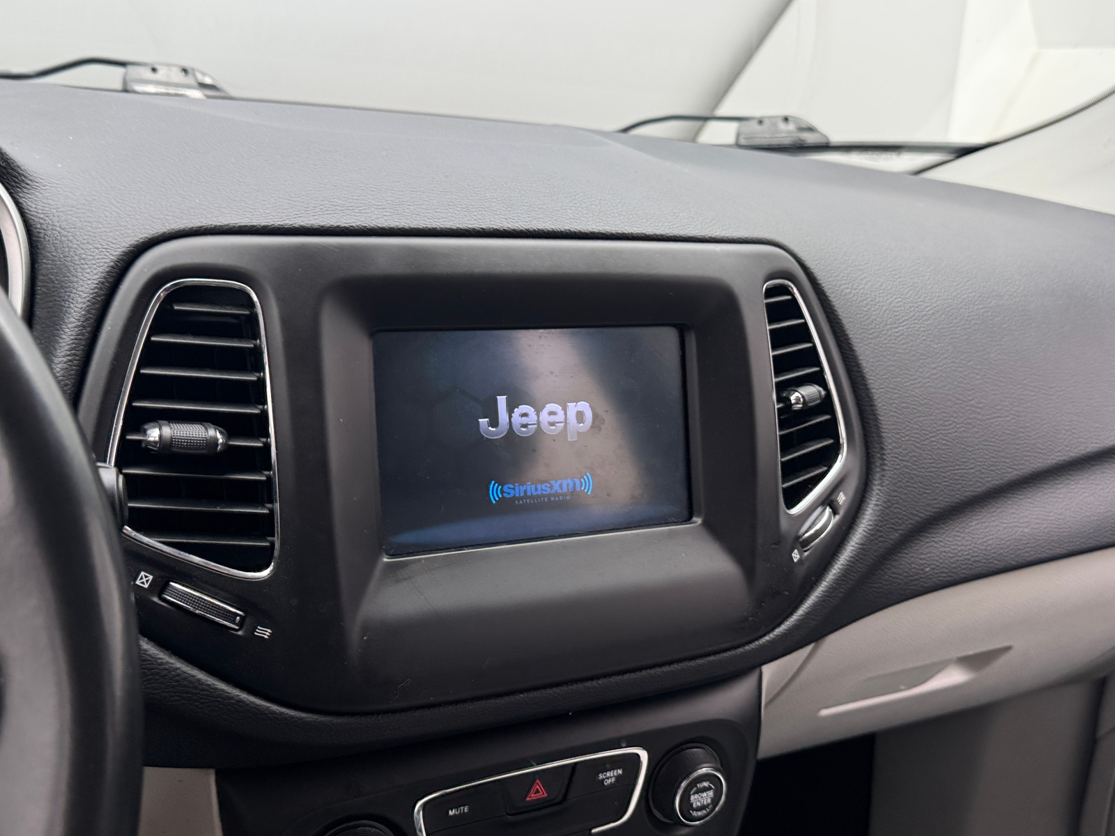 Thumbnail: 2018 Jeep Compass - 4