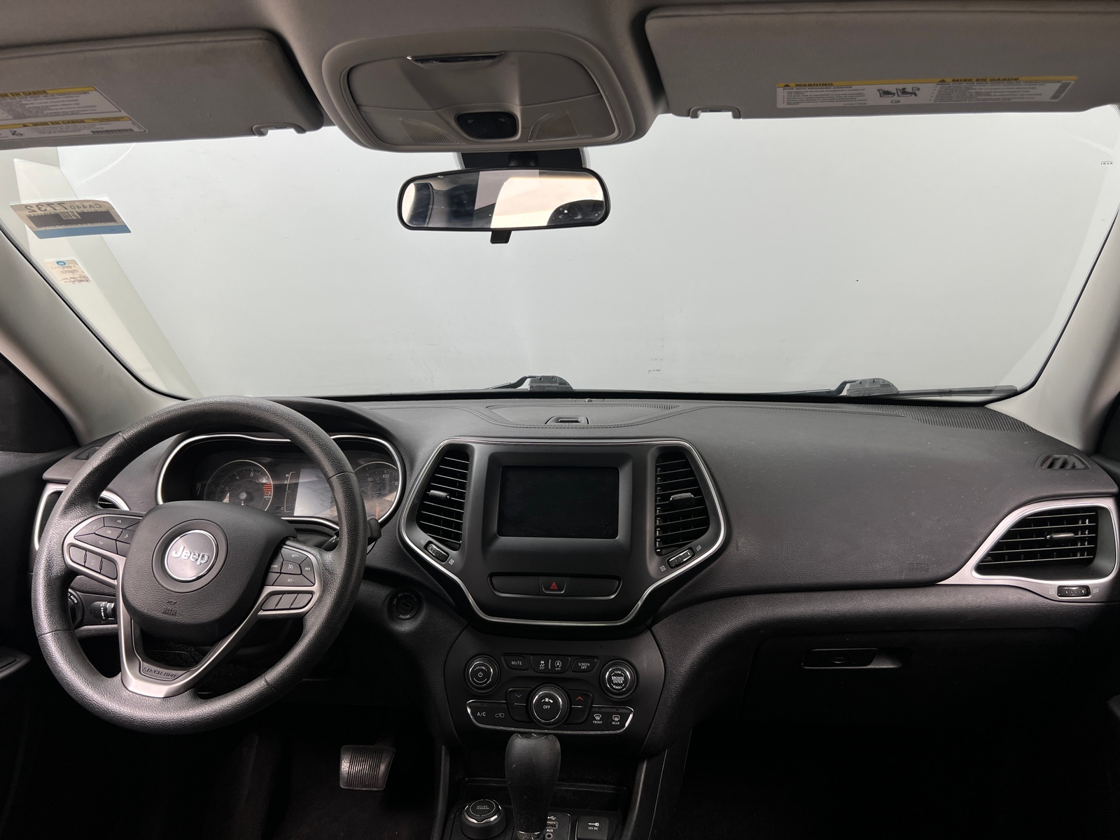 Thumbnail: 2019 Jeep Cherokee - 3