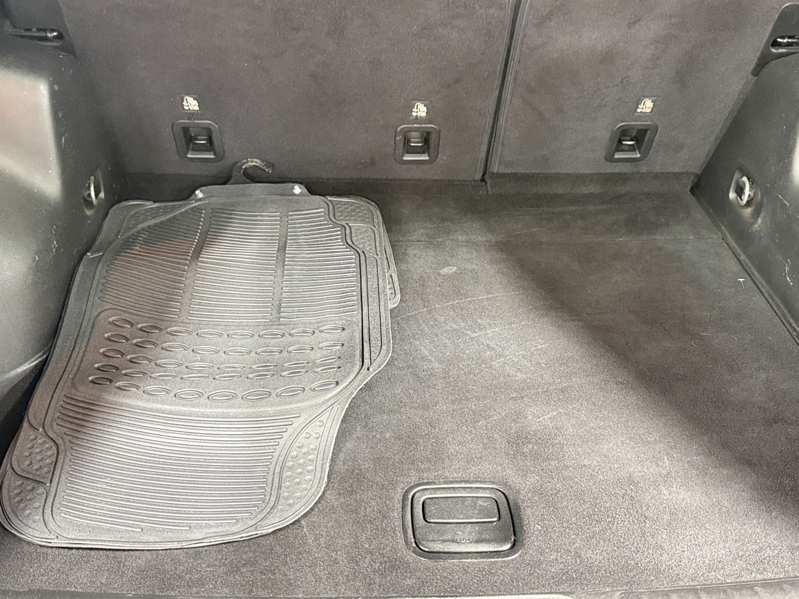 Thumbnail: 2019 Jeep Cherokee - 7