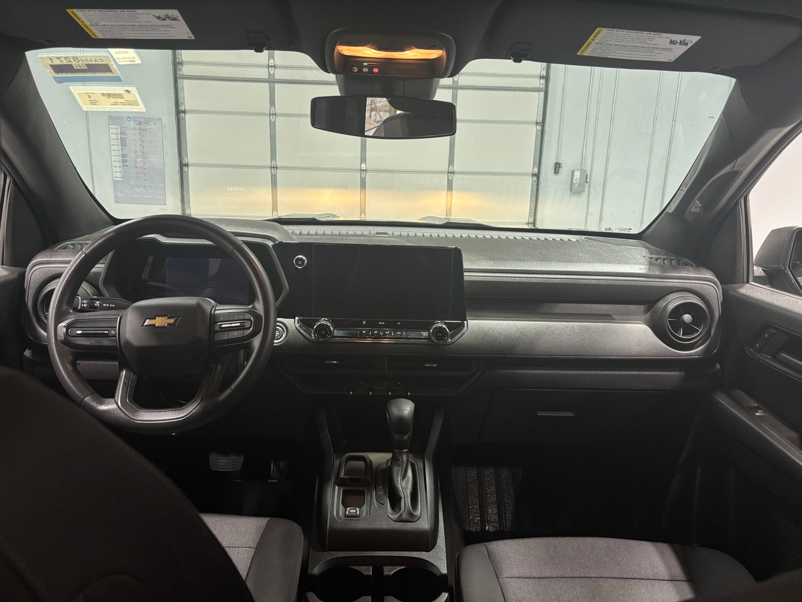 Thumbnail: 2023 Chevrolet Colorado - 3