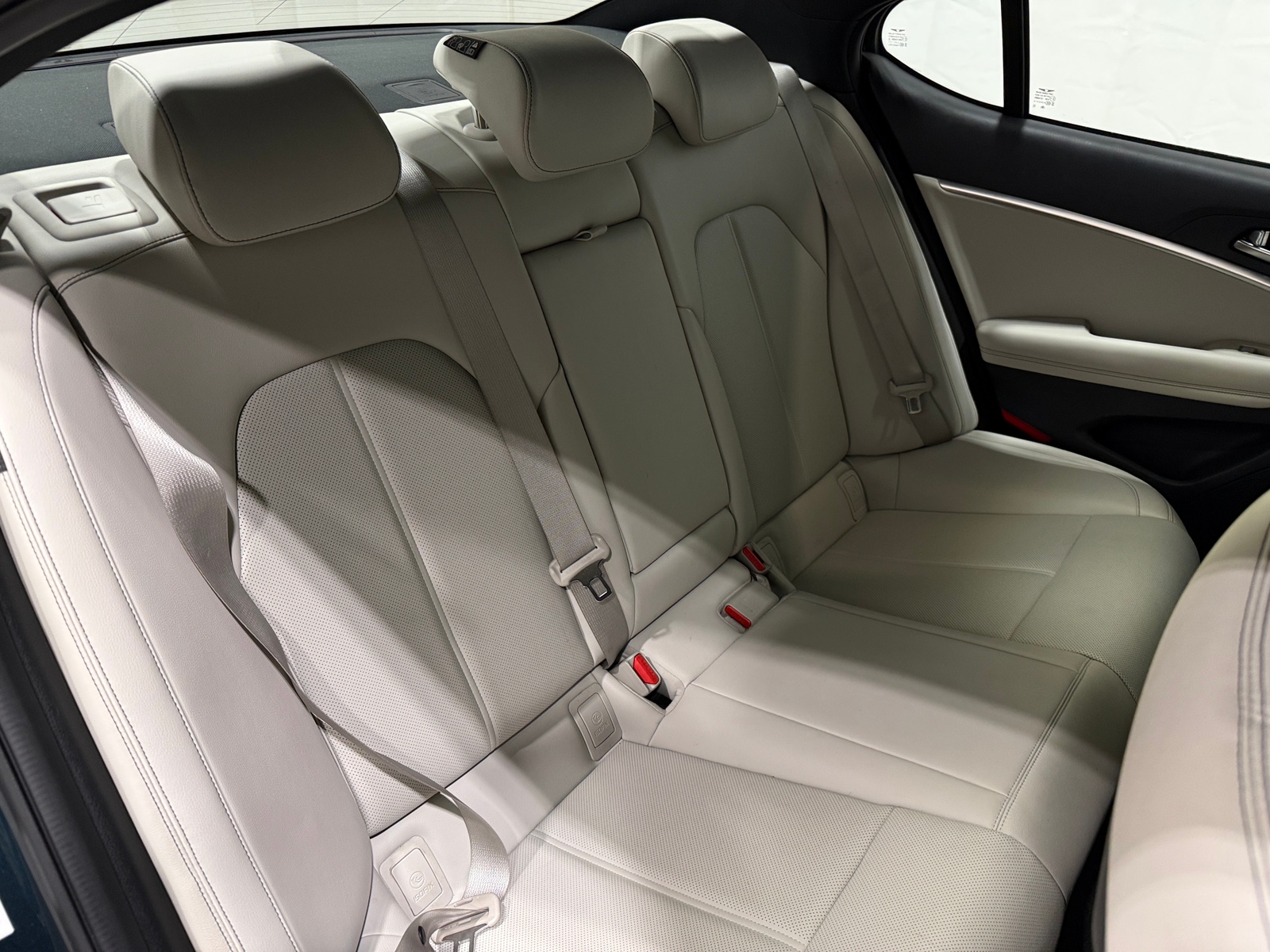 Thumbnail: 2025 Genesis G70 - 5