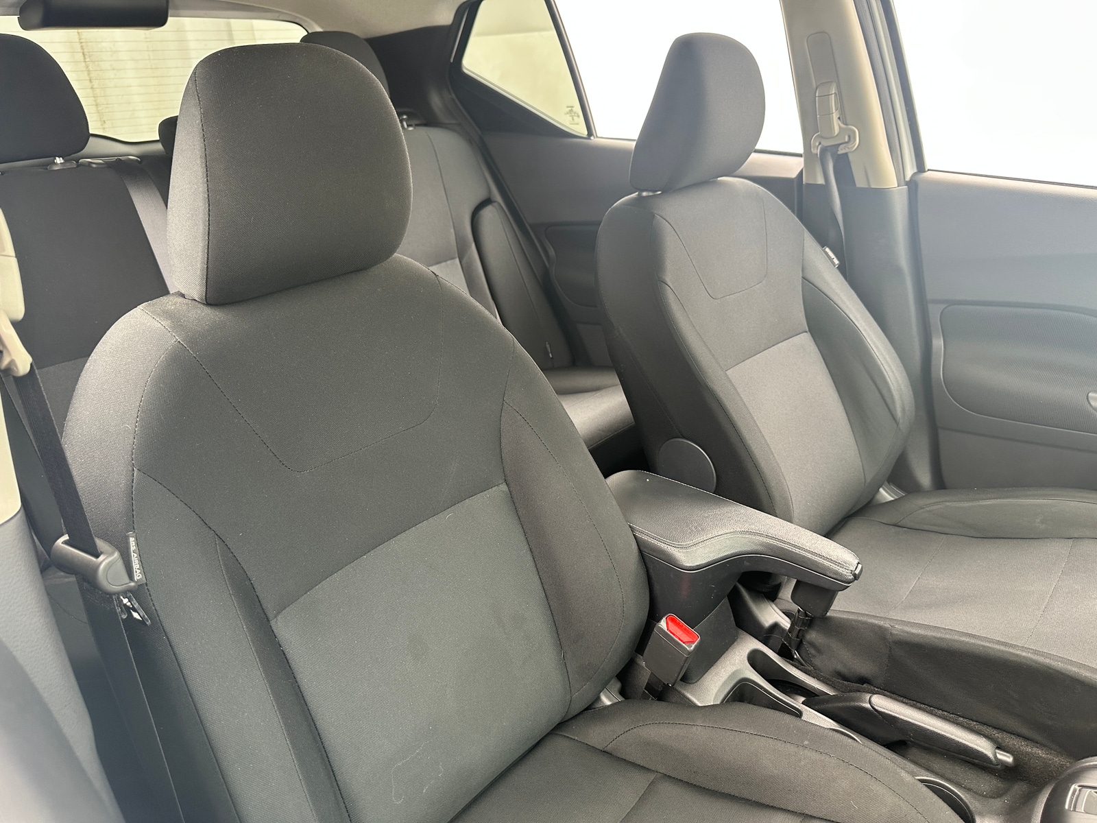 Thumbnail: 2023 Nissan Kicks - 2