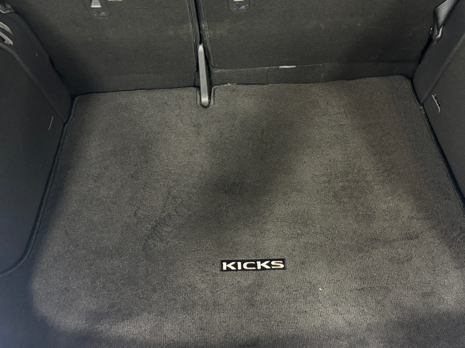 Thumbnail: 2023 Nissan Kicks - 7