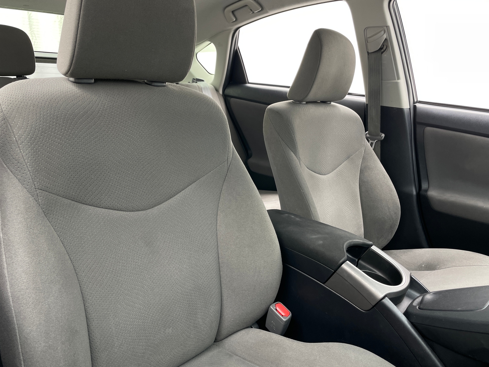 Thumbnail: 2015 Toyota Prius - 2