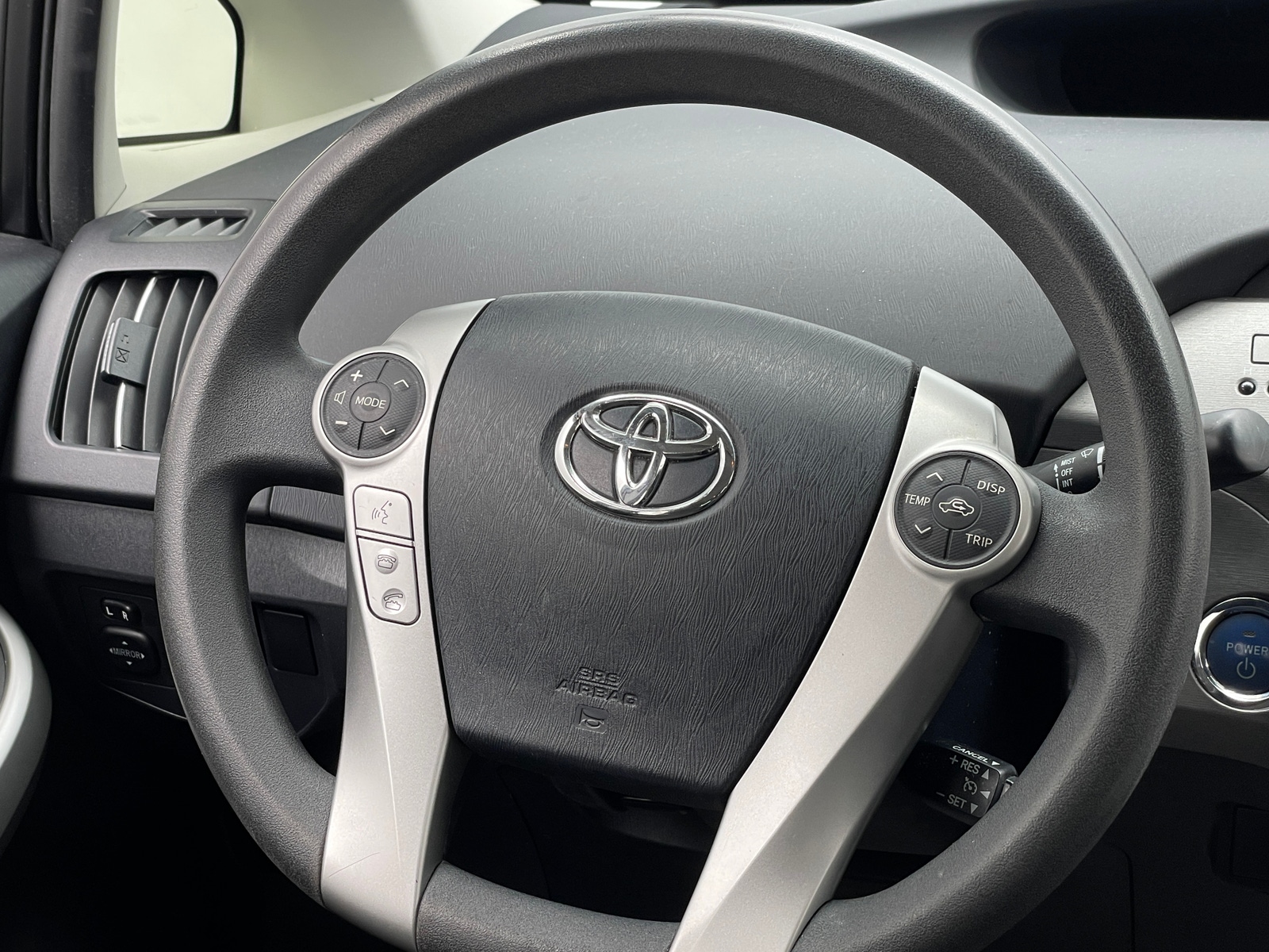 Thumbnail: 2015 Toyota Prius - 5