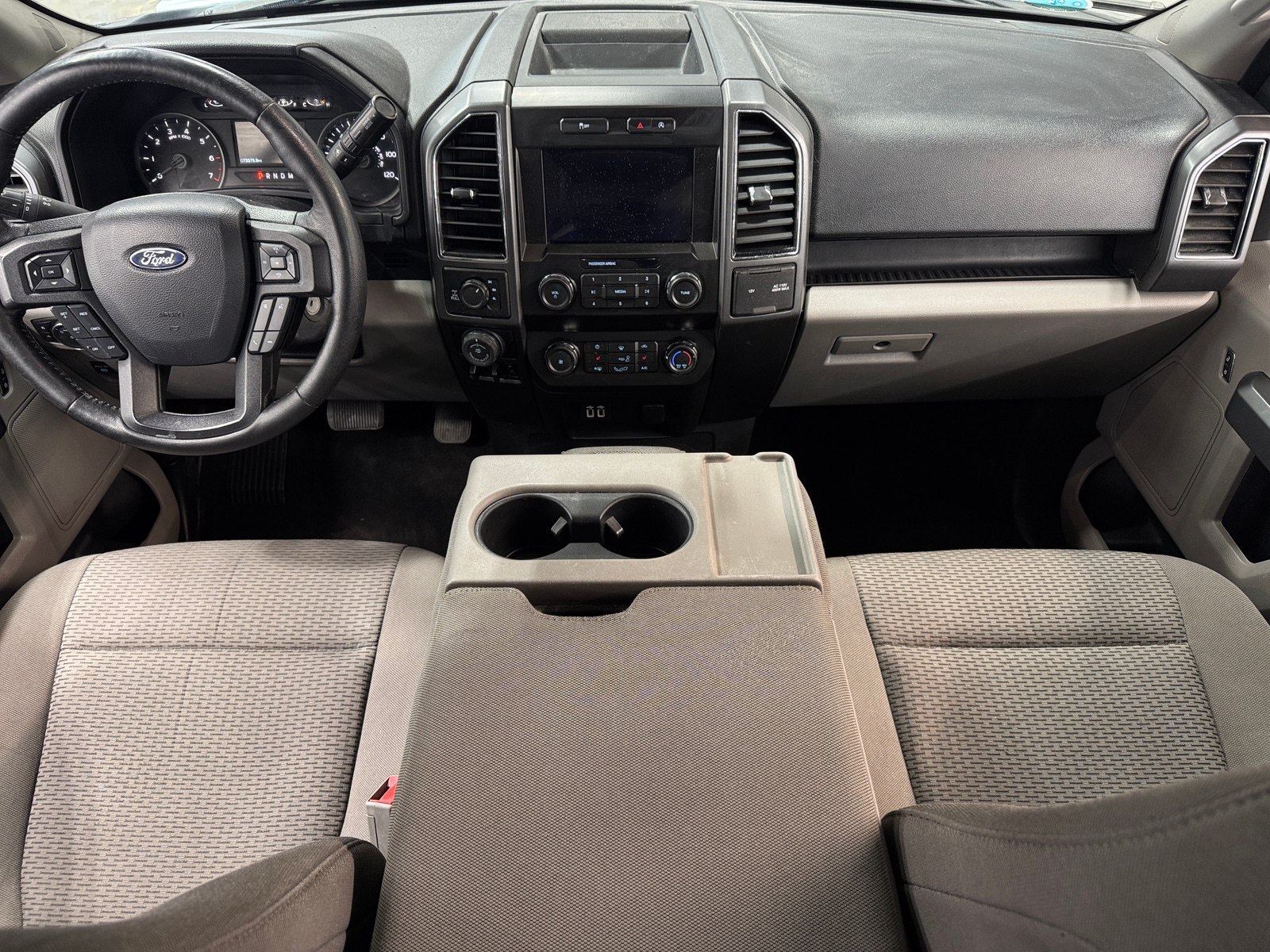 Thumbnail: 2019 Ford Econoline - 3