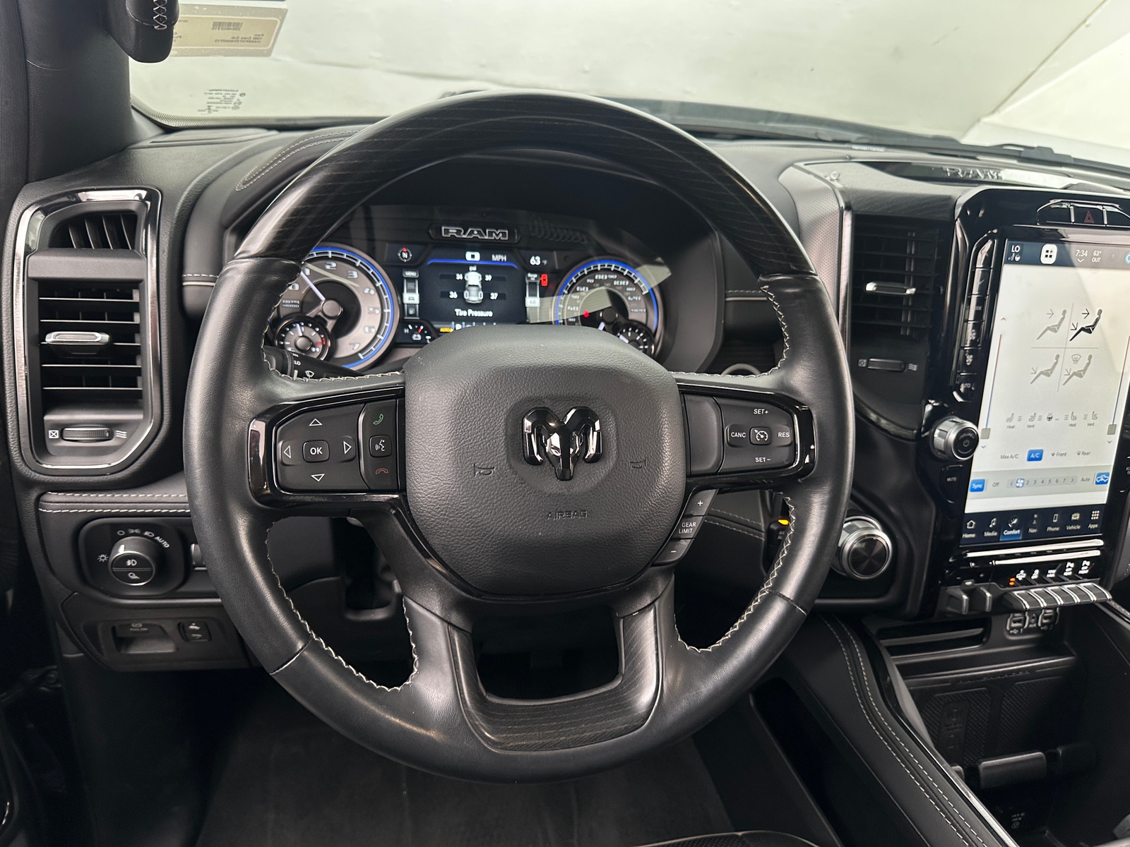 Thumbnail: 2022 RAM 1500 - 4