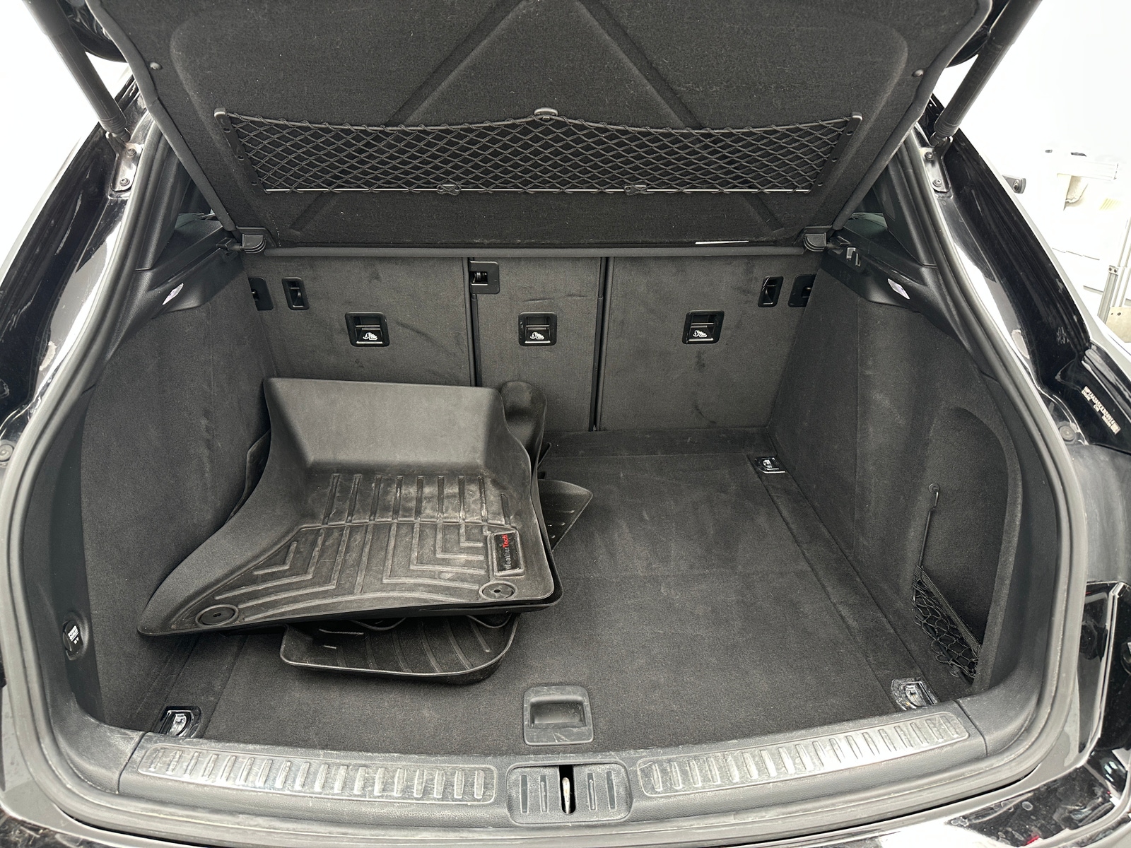 Thumbnail: 2018 Porsche Macan - 6