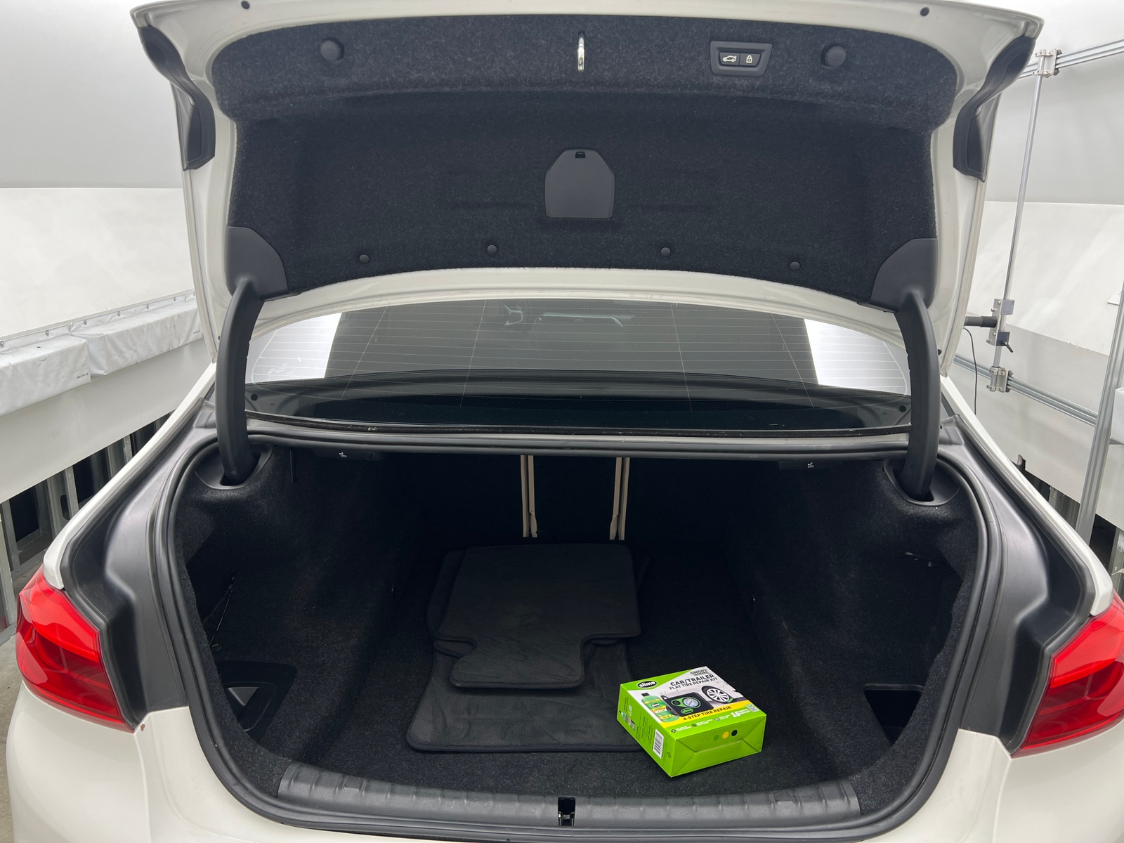 Thumbnail: 2018 BMW 5 Series - 6