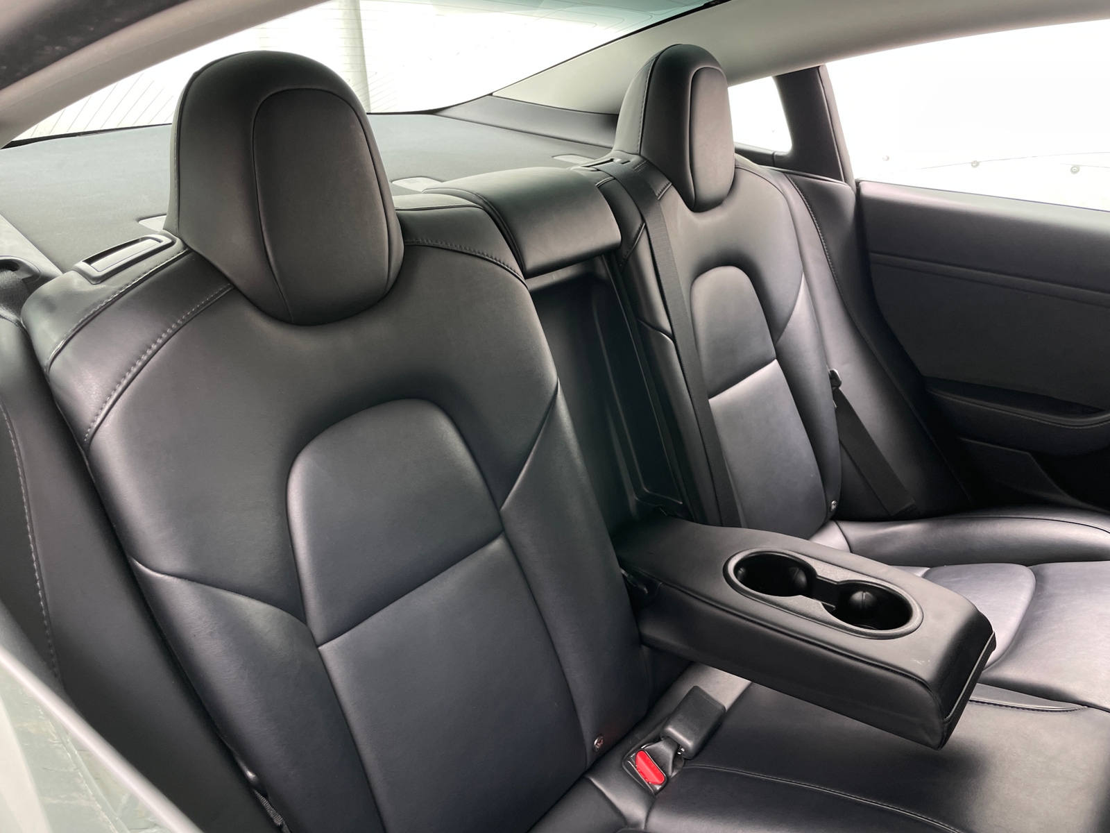 Thumbnail: 2022 Tesla Model 3 - 5