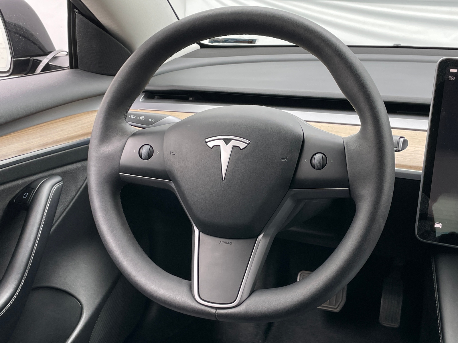 Thumbnail: 2022 Tesla Model 3 - 4