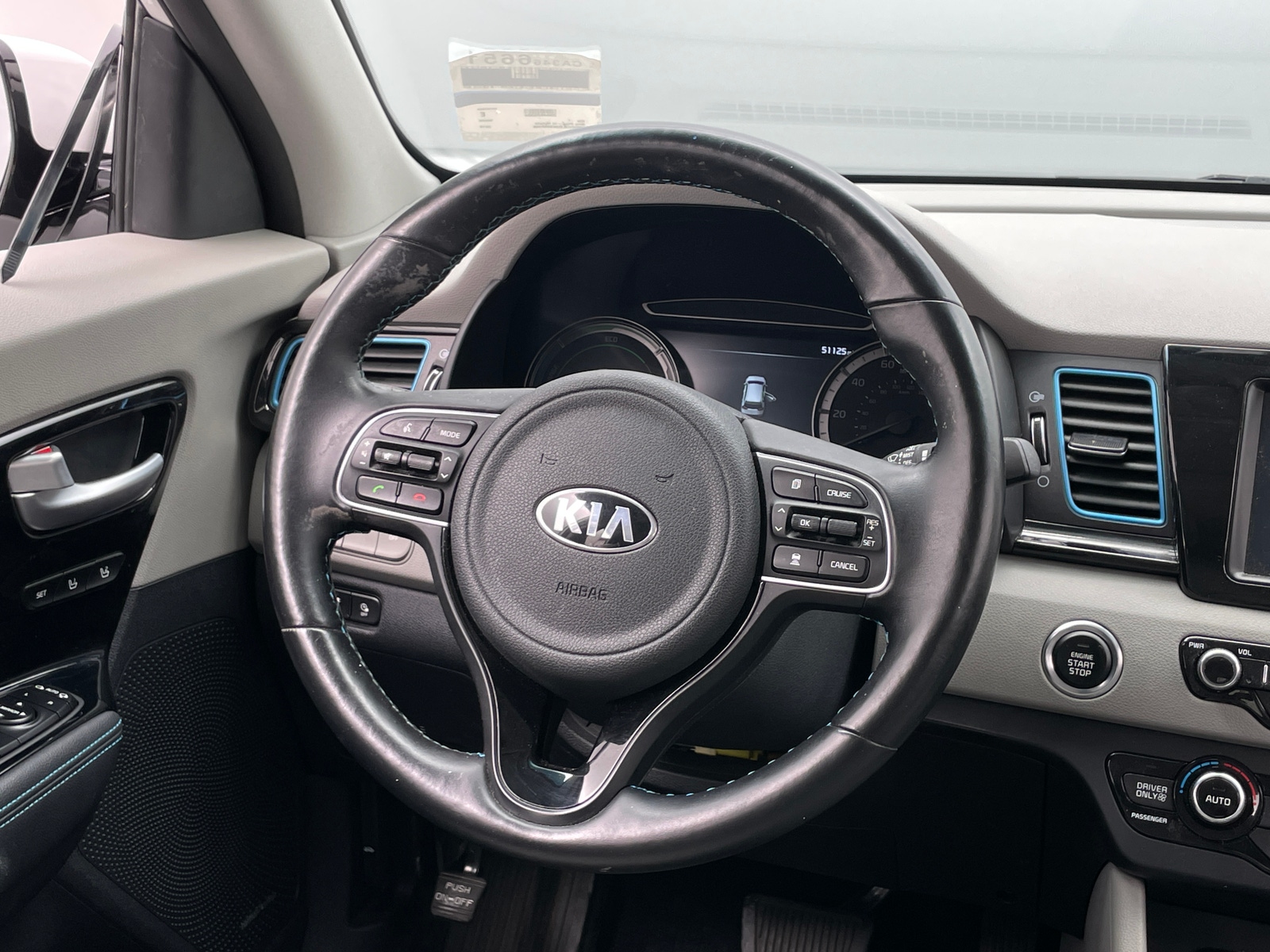 Thumbnail: 2019 Kia Niro - 4