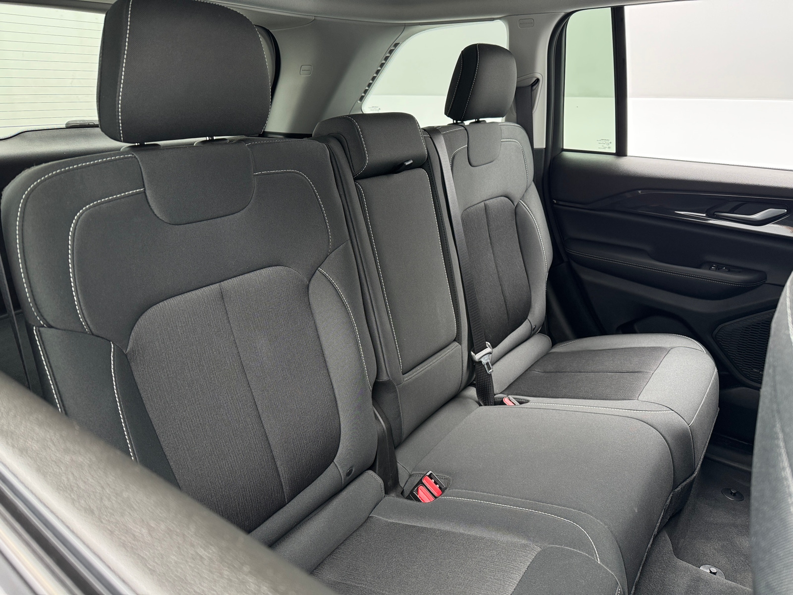 Thumbnail: 2023 Jeep Grand Cherokee - 6