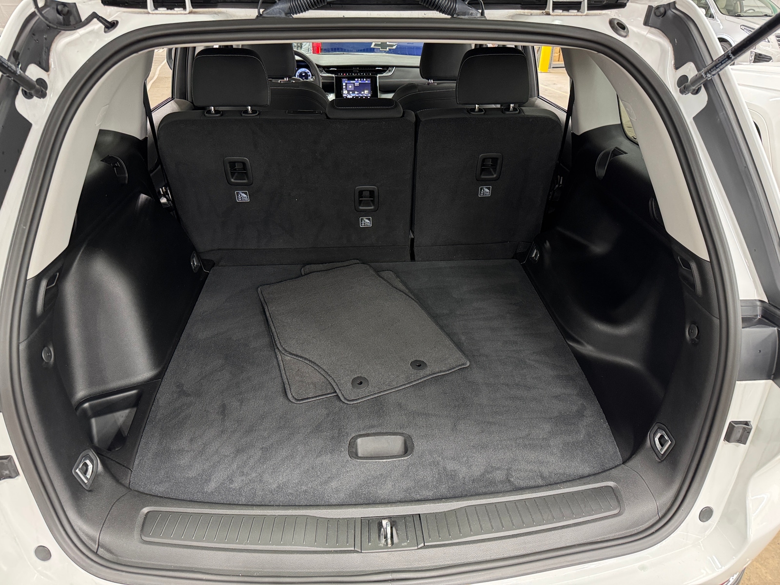 Thumbnail: 2023 Jeep Grand Cherokee - 7