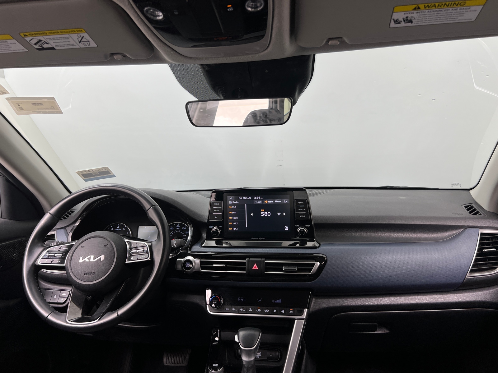 Thumbnail: 2023 Kia Seltos - 3