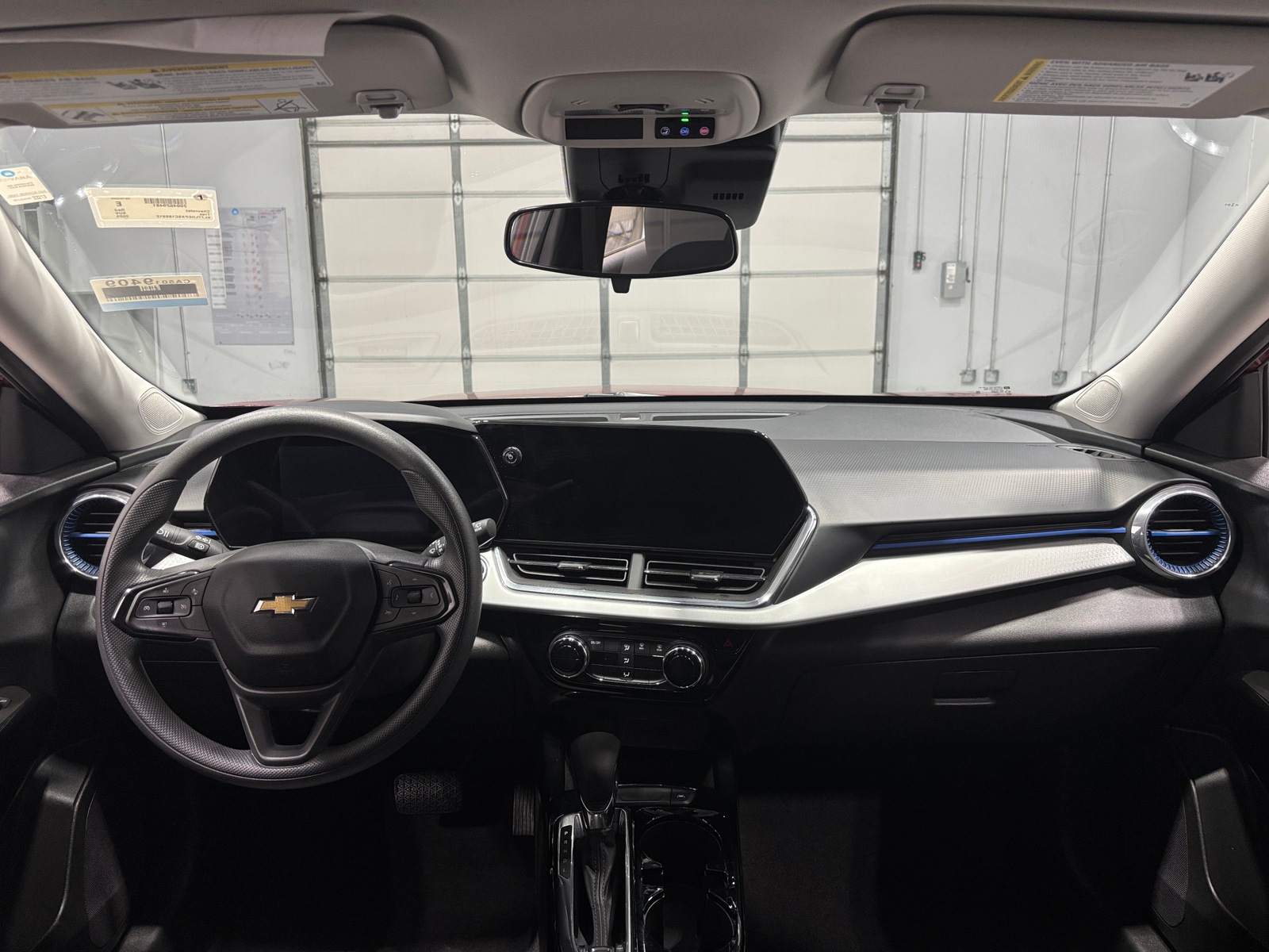 Thumbnail: 2025 Chevrolet Trax - 3