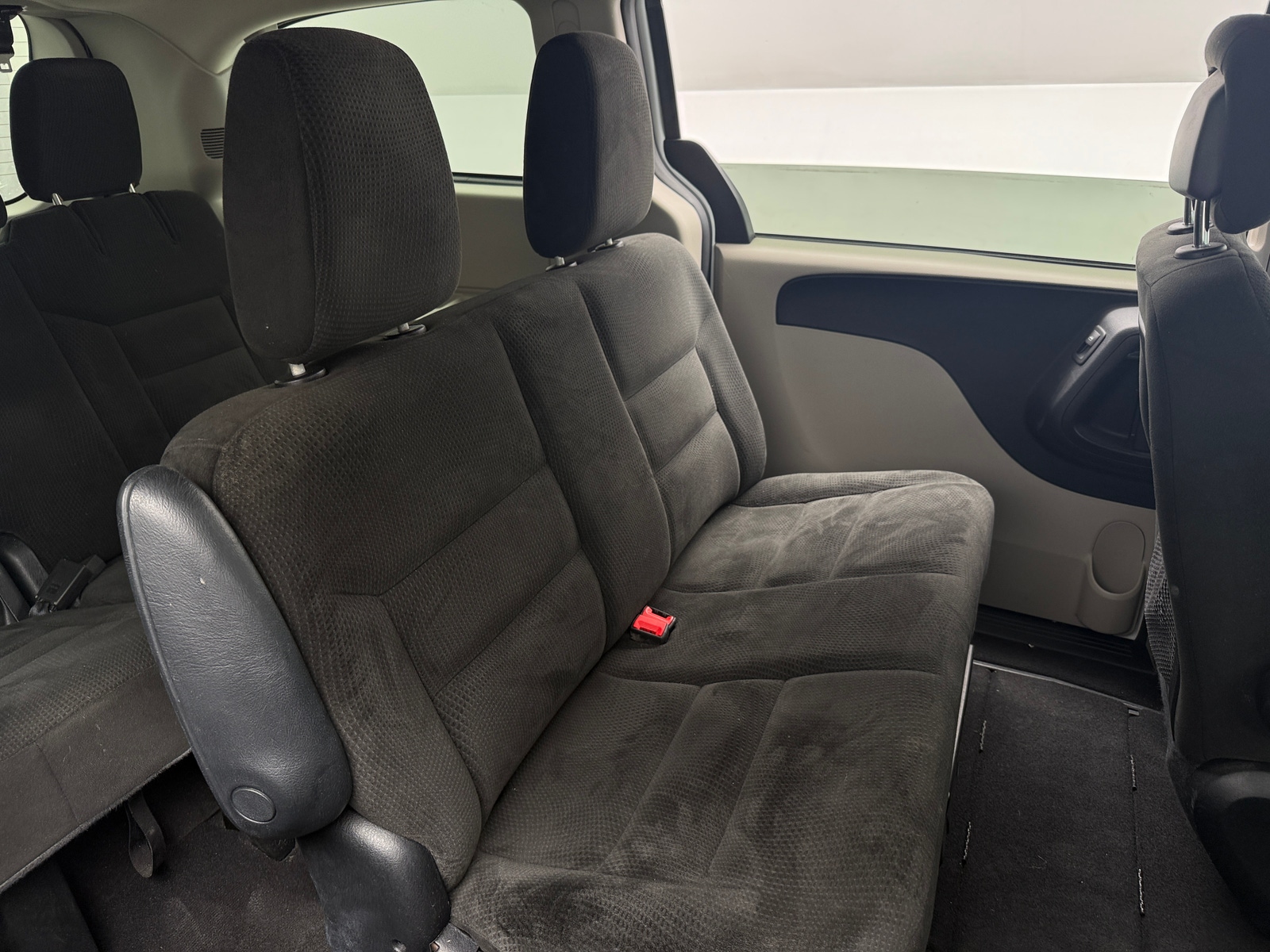 Thumbnail: 2017 Dodge Grand Caravan - 6